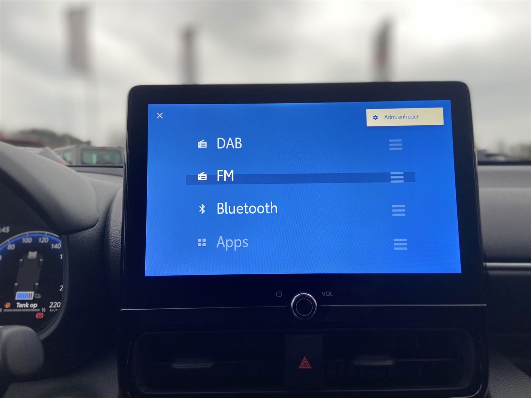 Billede af Toyota Yaris 1,5 Hybrid Executive Technology Plus 130HK 5d Trinl. Gear