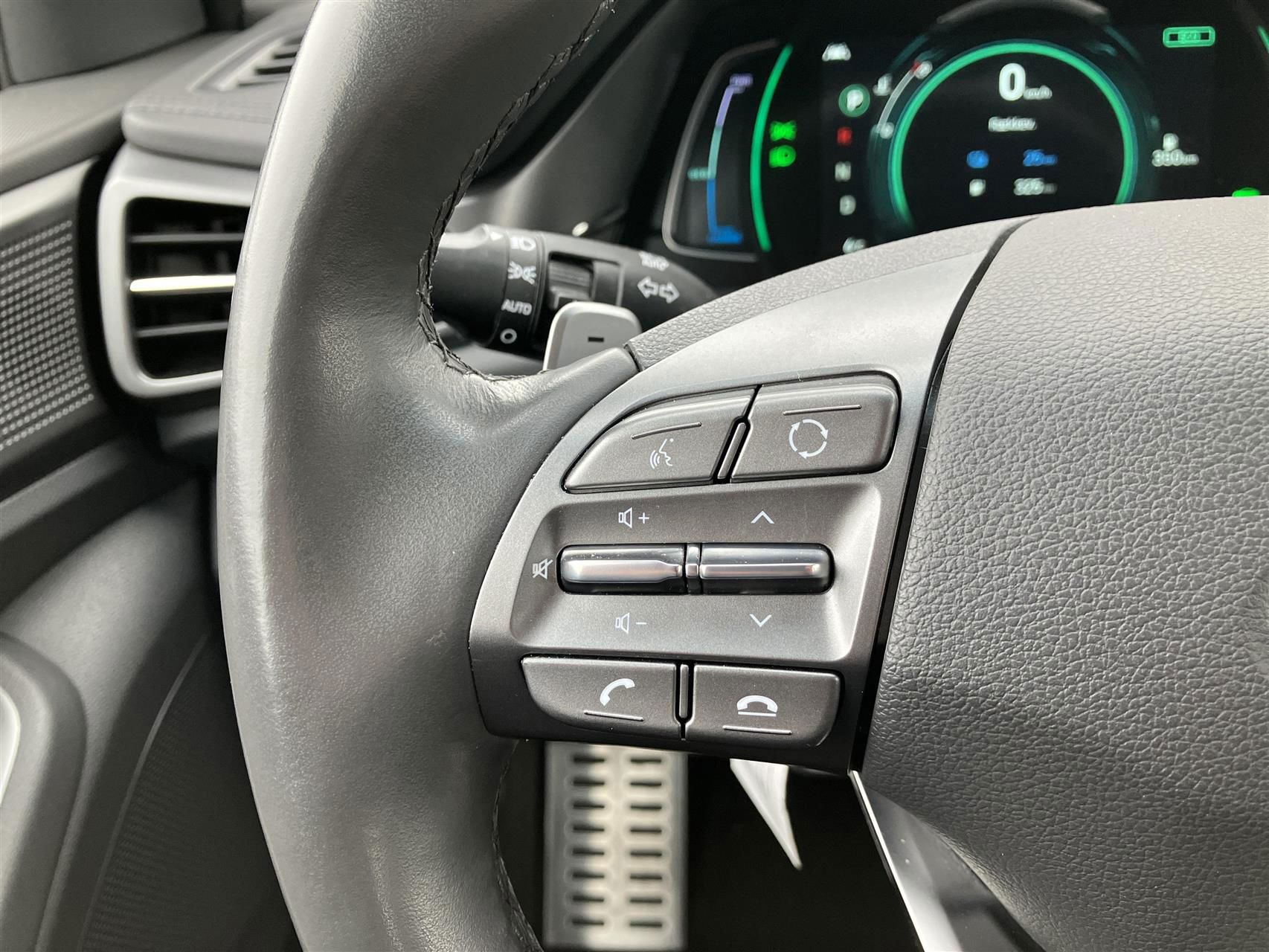 Billede af Hyundai Ioniq 1,6 GDI  Plugin-hybrid Premium plug-in 141HK 5d 6g Aut.