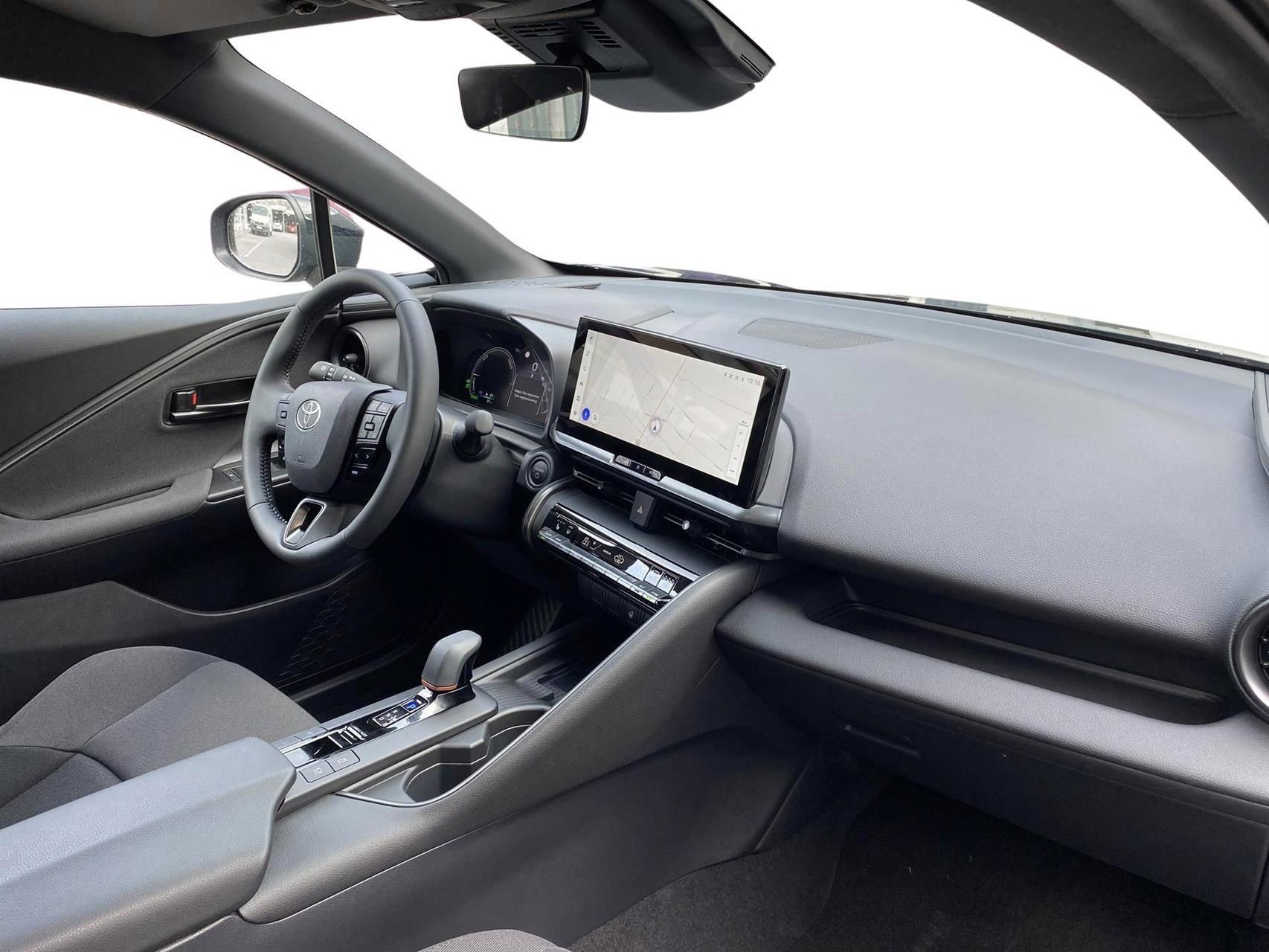 Billede af Toyota C-HR 2,0 Plugin-hybrid Style Smart Bi-tone E-CVT 223HK 5d Trinl. Gear