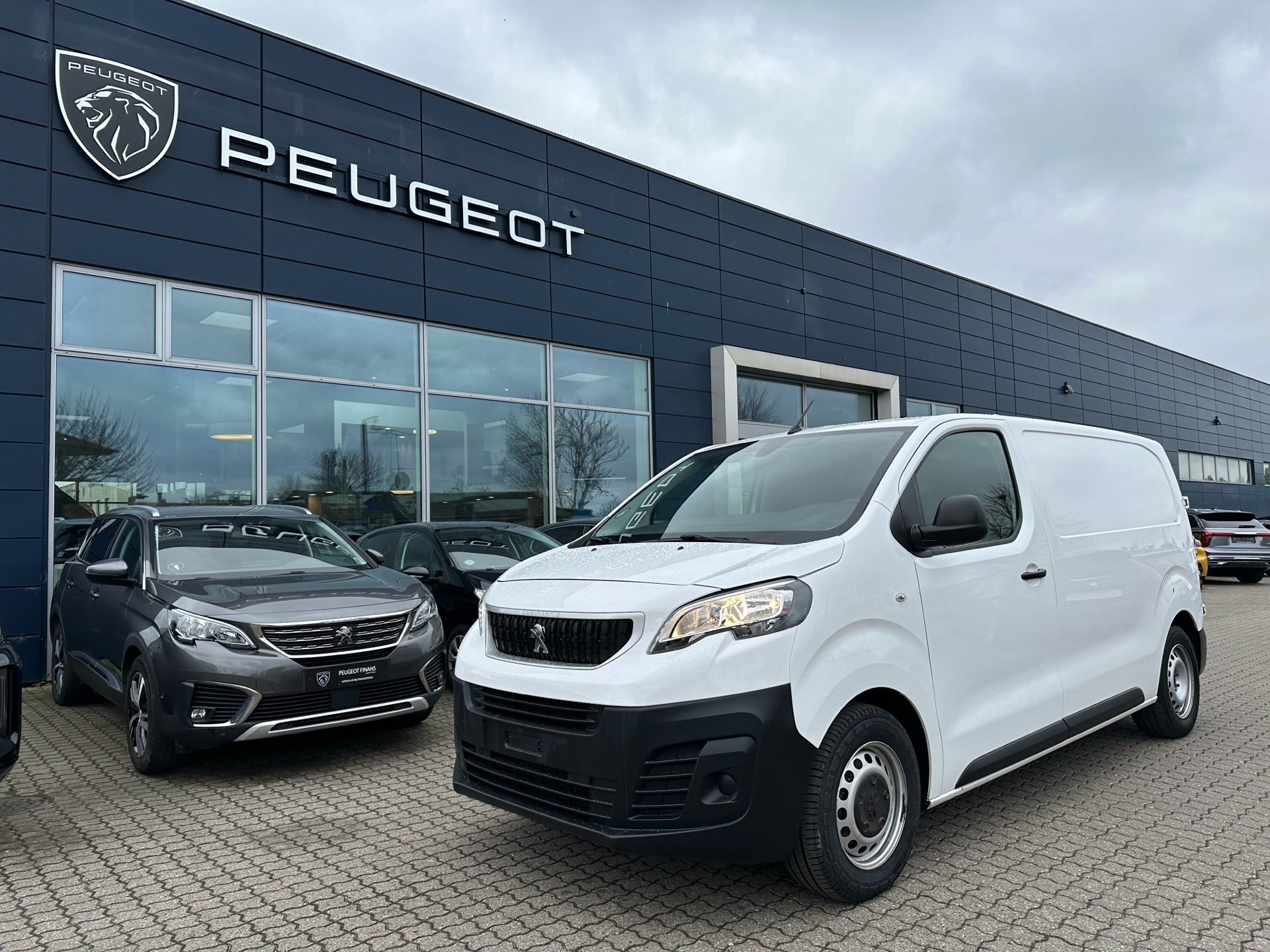 Billede af Peugeot Expert L2 1,5 BlueHDi Plus 119HK Van 6g