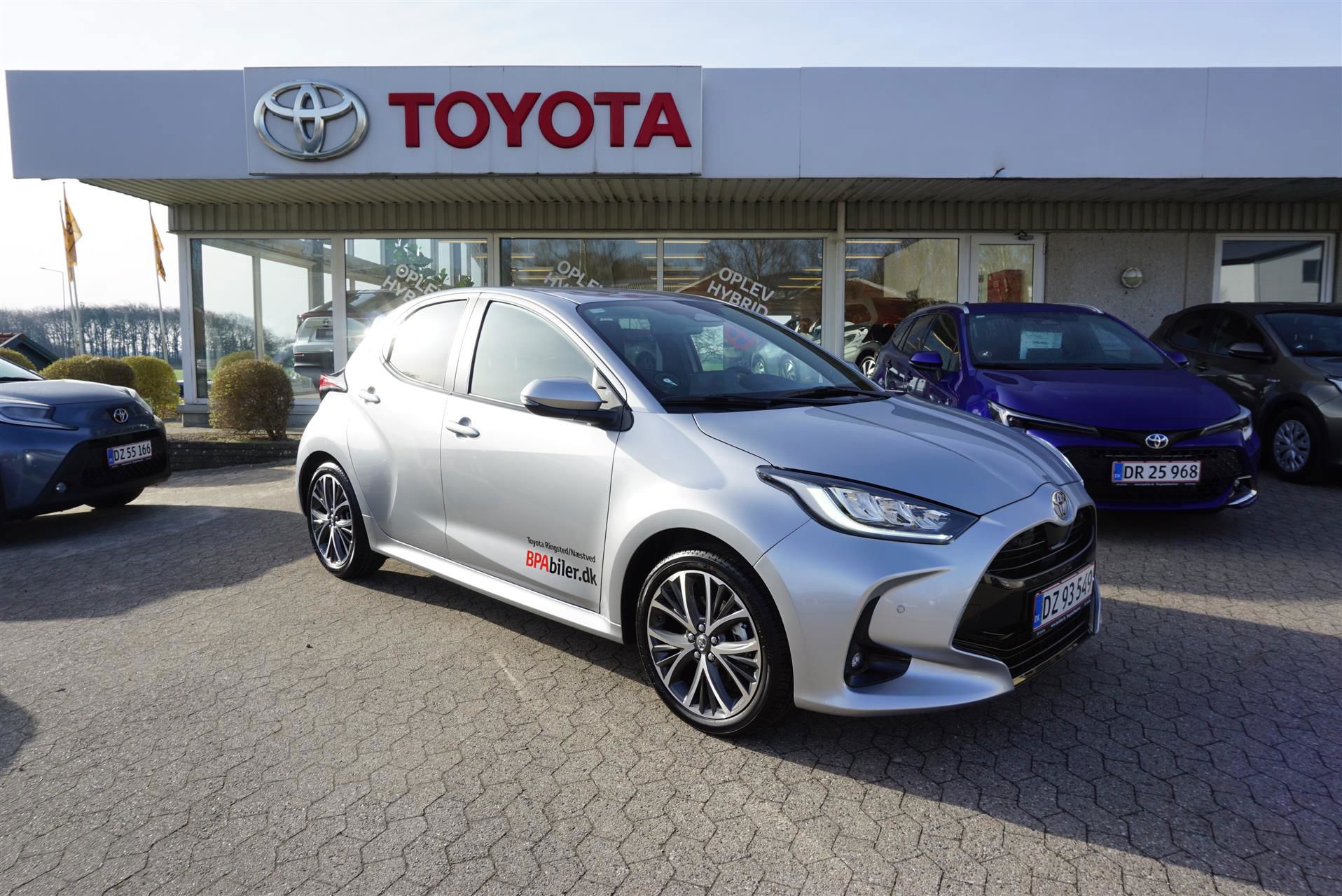 Billede af Toyota Yaris 1,5 Hybrid Executive Technology Plus 130HK 5d Trinl. Gear