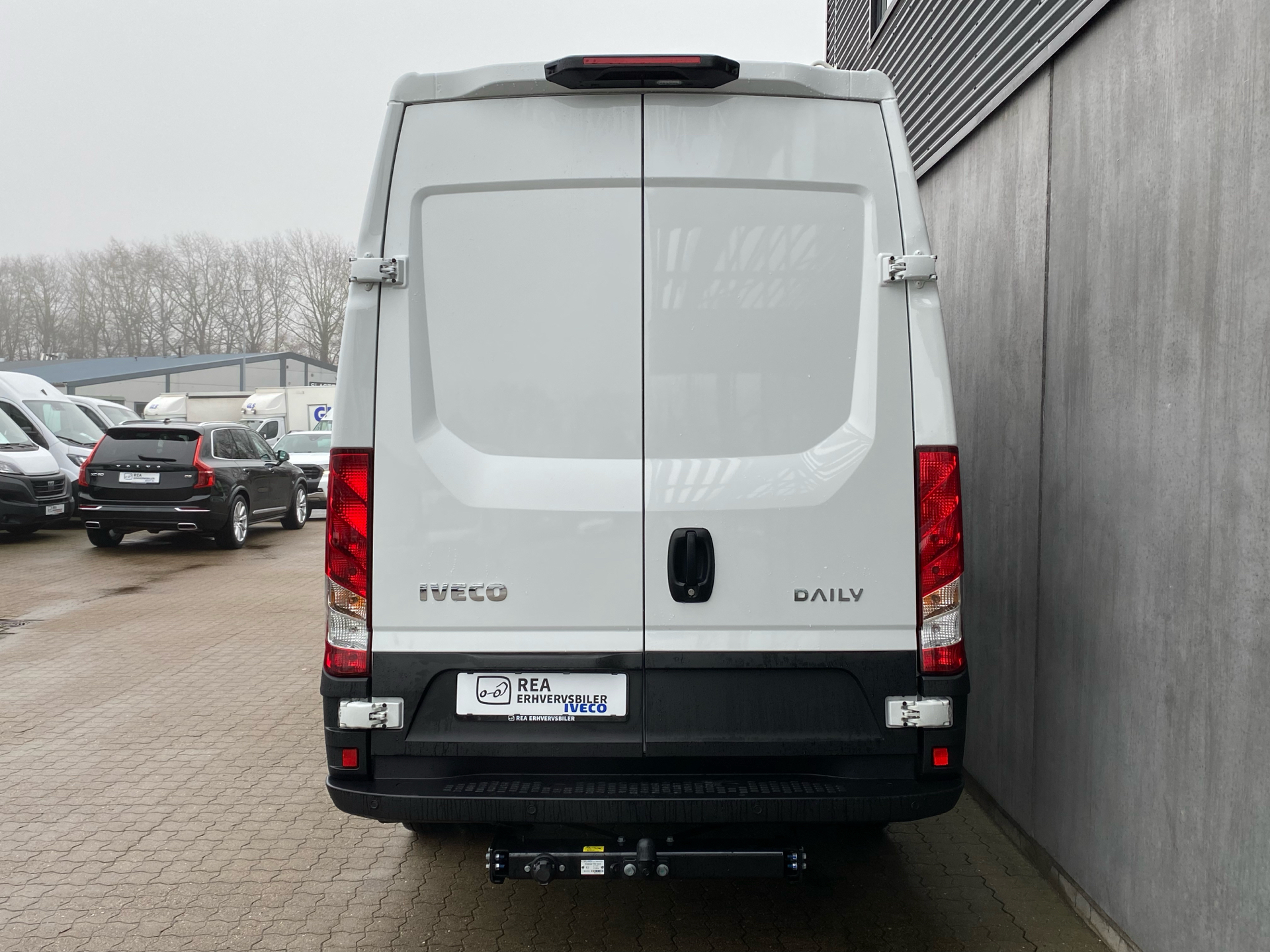 Billede af Iveco Daily 35C18 12m3 3,0 D Hi-Matic 180HK Van 8g Aut.