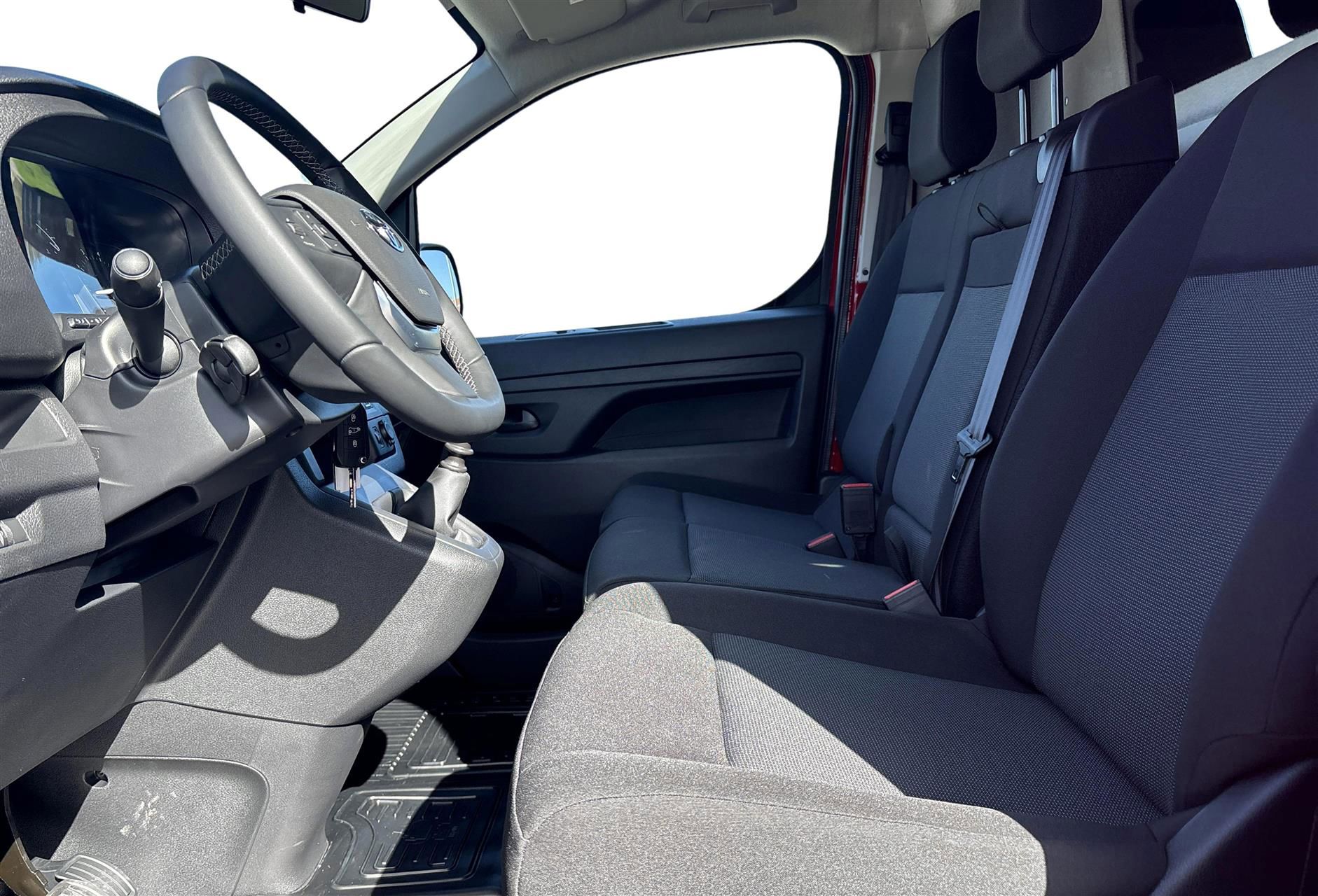 Billede af Toyota Proace 2.0D 144hp Long/En skydedør COMFORT Master