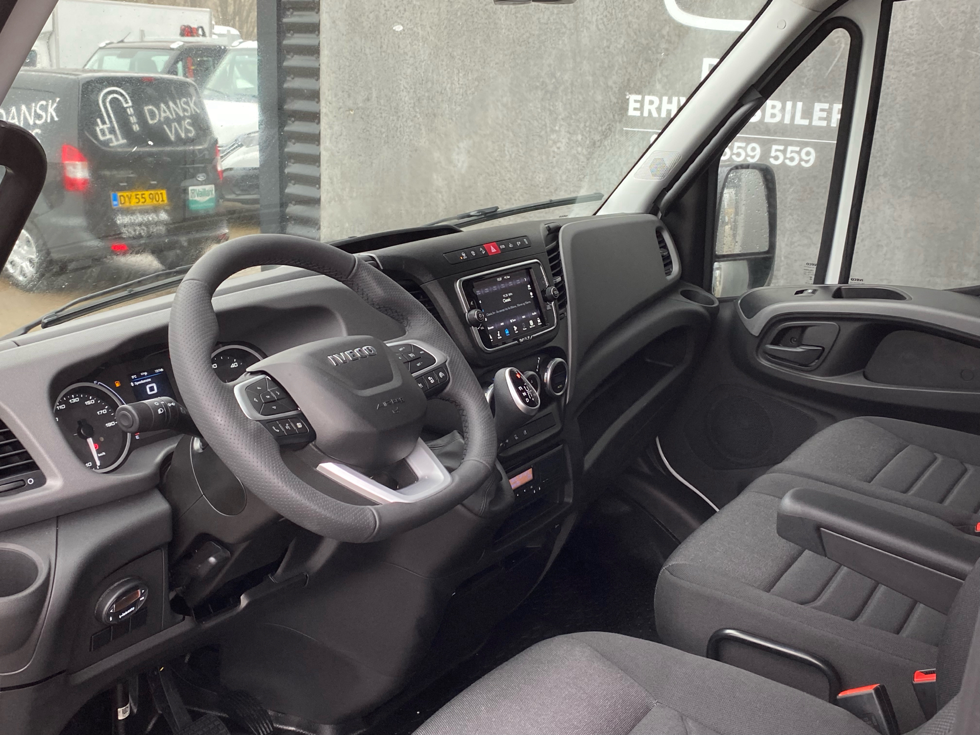 Billede af Iveco Daily 35C18 12m3 3,0 D Hi-Matic 180HK Van 8g Aut.