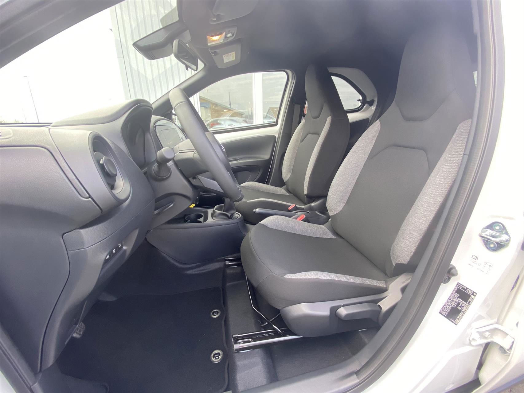 Billede af Toyota Aygo X 1,0 VVT-I Active 72HK 5d