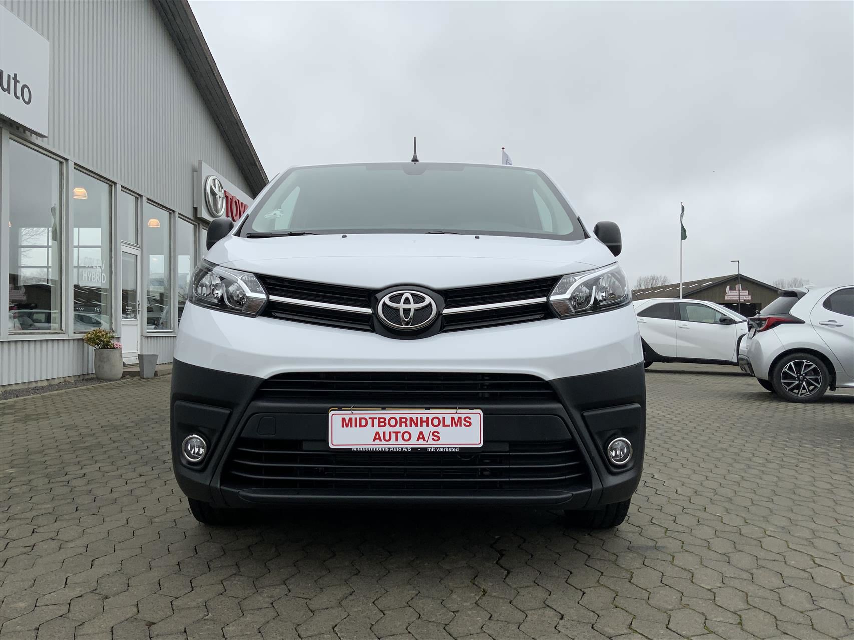 Billede af Toyota Proace Long 2,0 D Comfort Master 144HK Van 6g