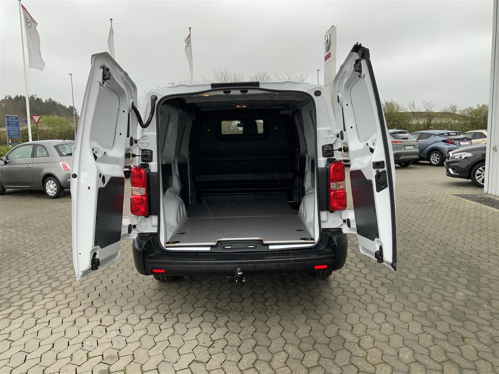 Billede af Toyota Proace Long 2,0 D Comfort Master 144HK Van 6g