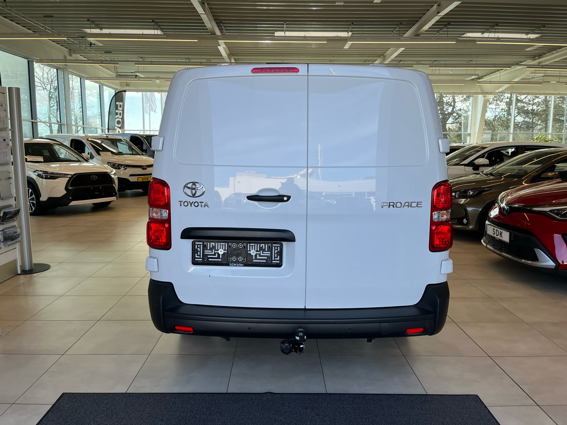 Billede af Toyota Proace Long 2,0 D Comfort Master 144HK Van 8g Aut.