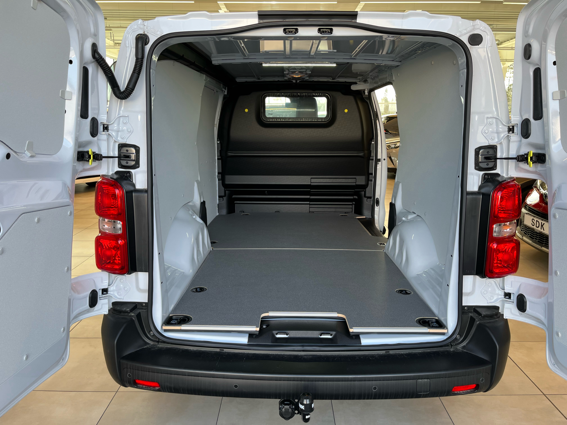 Billede af Toyota Proace Long 2,0 D Comfort Master 144HK Van 8g Aut.