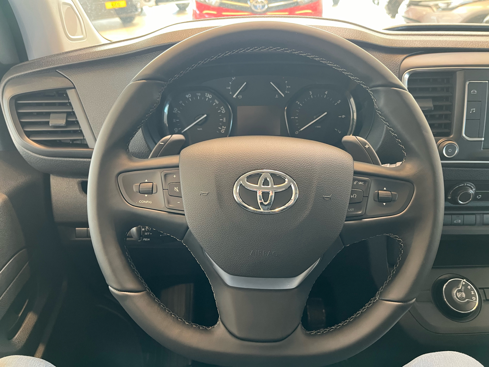 Billede af Toyota Proace Long 2,0 D Comfort Master 144HK Van 8g Aut.