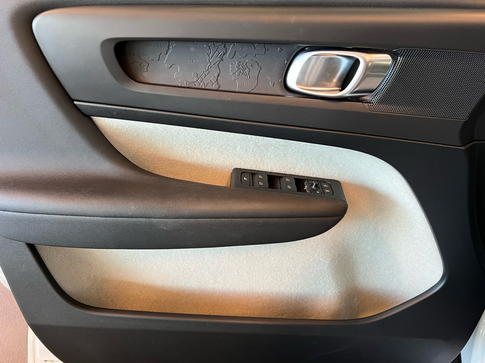 Billede af Volvo XC40 2,0 D3 150HK 5d 8g Aut.