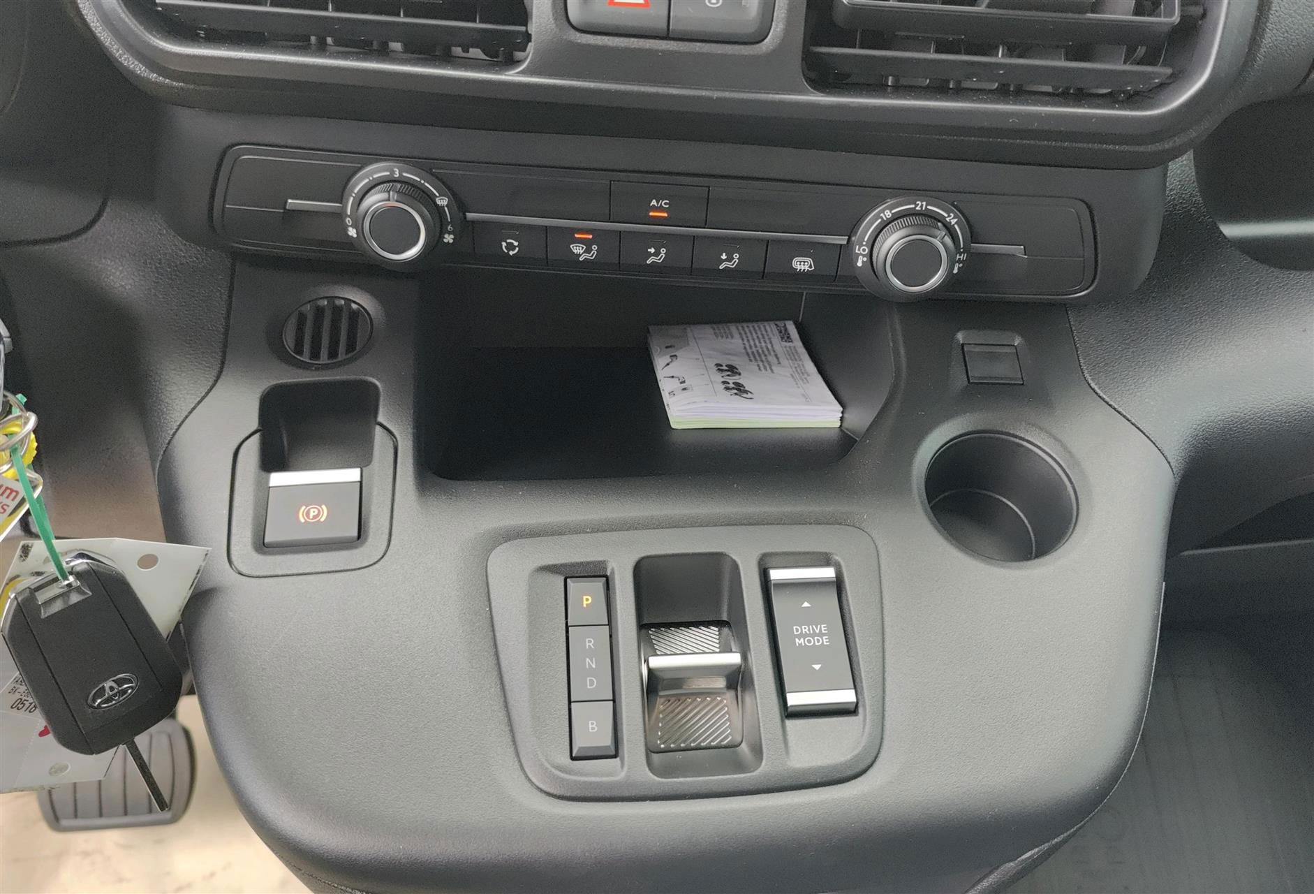 Billede af Toyota Proace City Electric Medium EL Comfort 2 Skydedøre 136HK Van Aut.