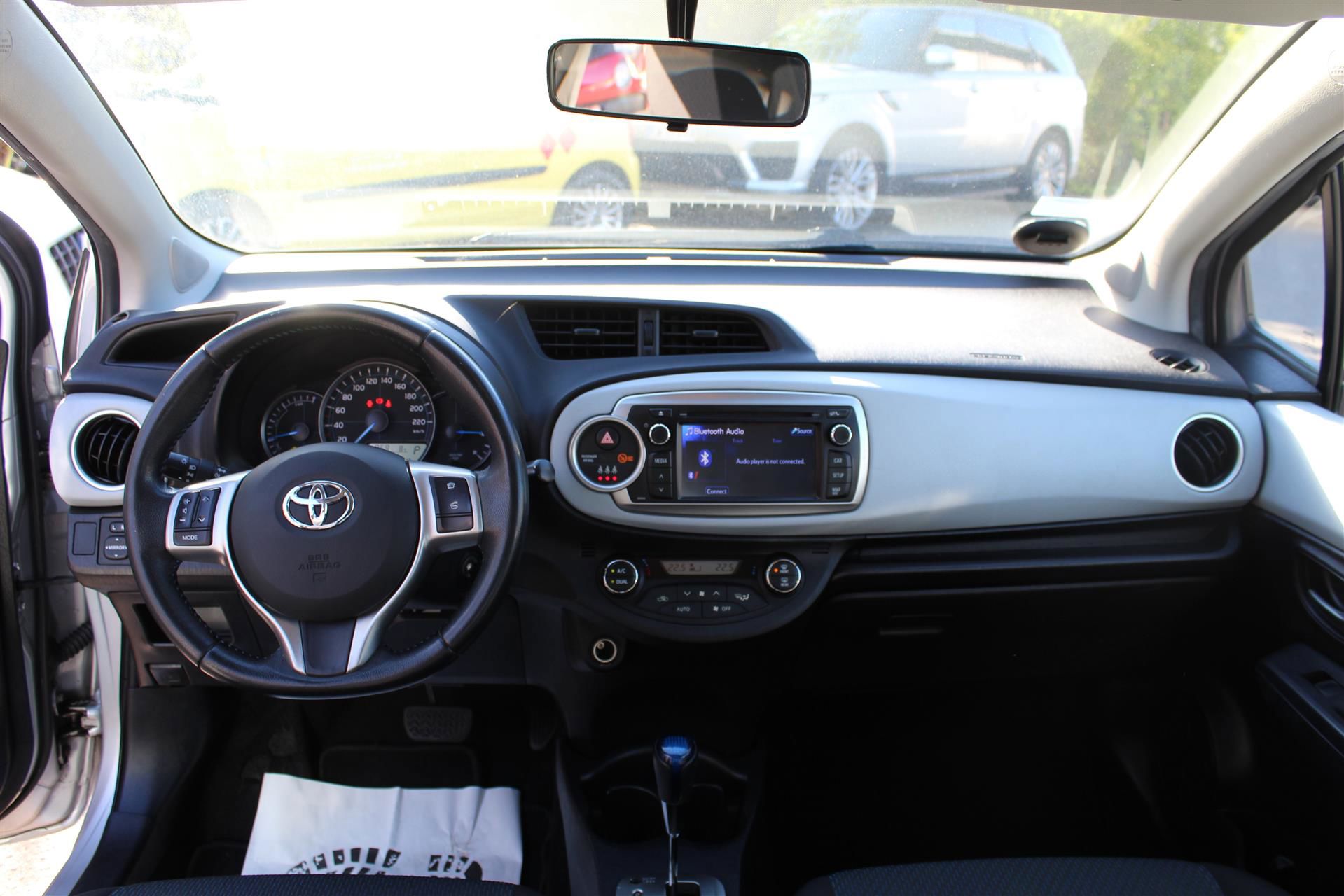 Toyota Yaris 2014