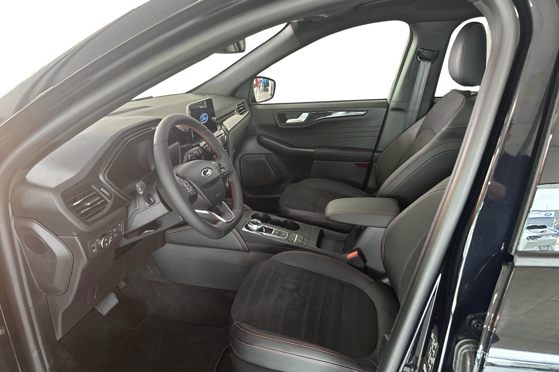 Billede af Ford Kuga 2,5 Plugin-hybrid ST-Line X CVT 225HK 5d Trinl. Gear