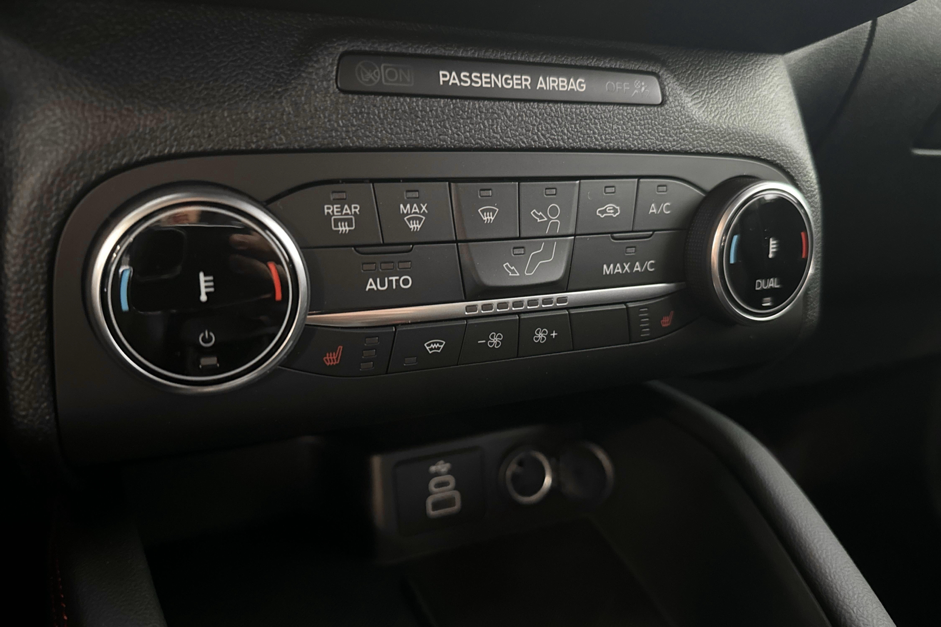 Billede af Ford Kuga 2,5 Plugin-hybrid ST-Line X CVT 225HK 5d Trinl. Gear