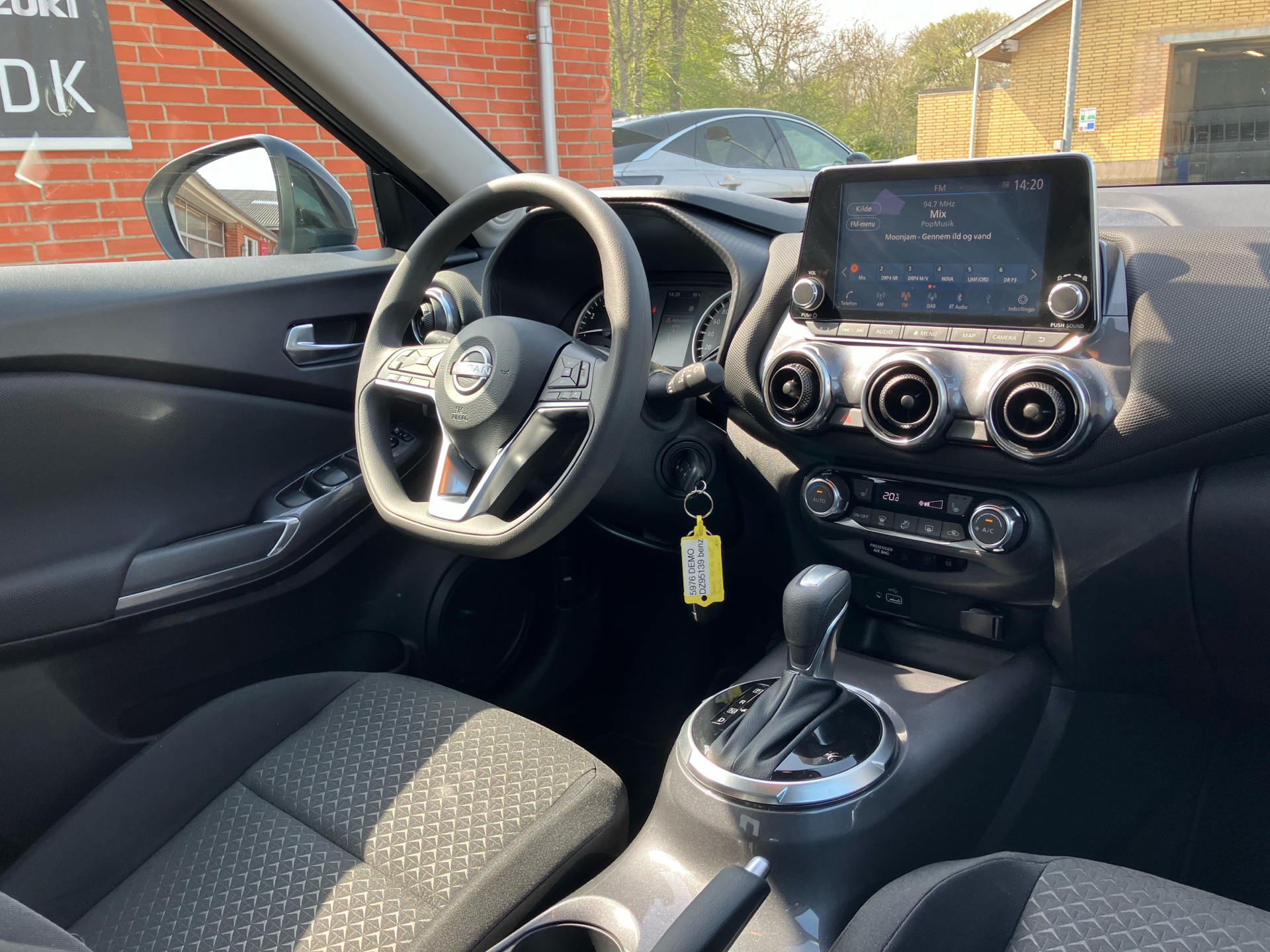 Billede af Nissan Juke 1,0 Dig-T Acenta Comfort Pack DCT 114HK 5d Aut. 