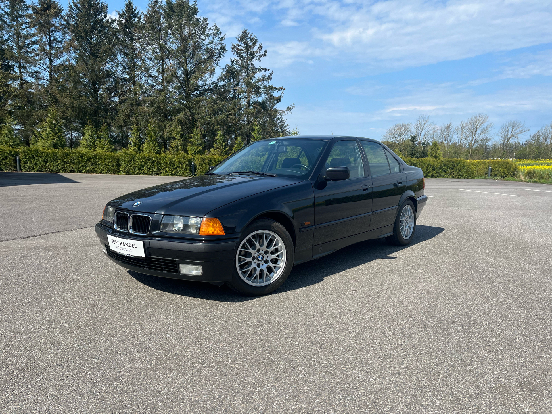 Billede af BMW 325tds 2,5 TD 143HK Aut.