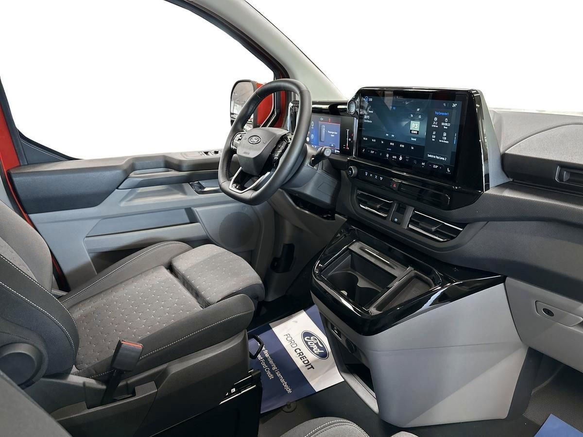 Billede af Ford Transit Custom 300 L2H1 2,0 EcoBlue Limited 170HK Van 8g Aut.