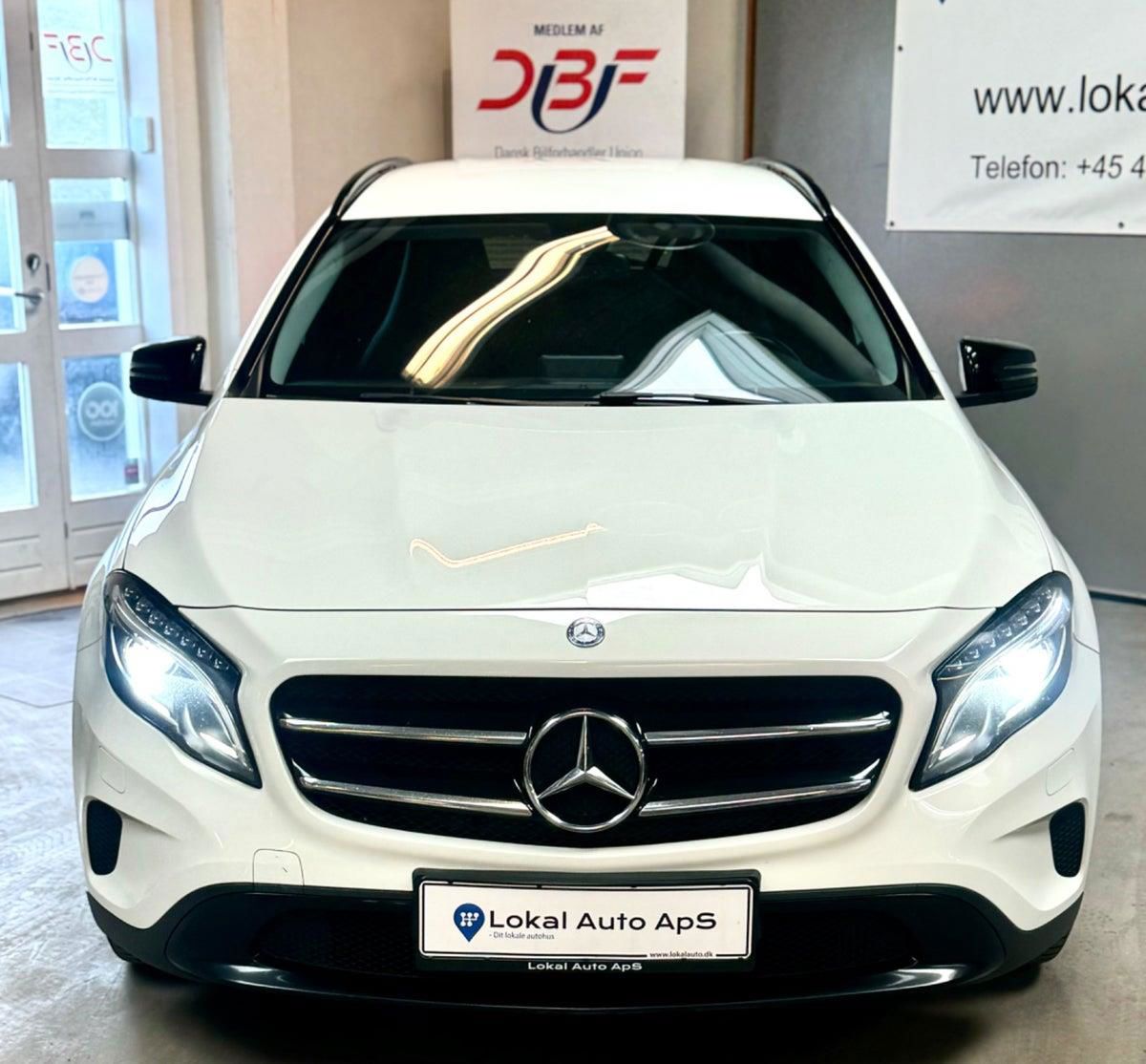 Mercedes-Benz GLA220 d 2014