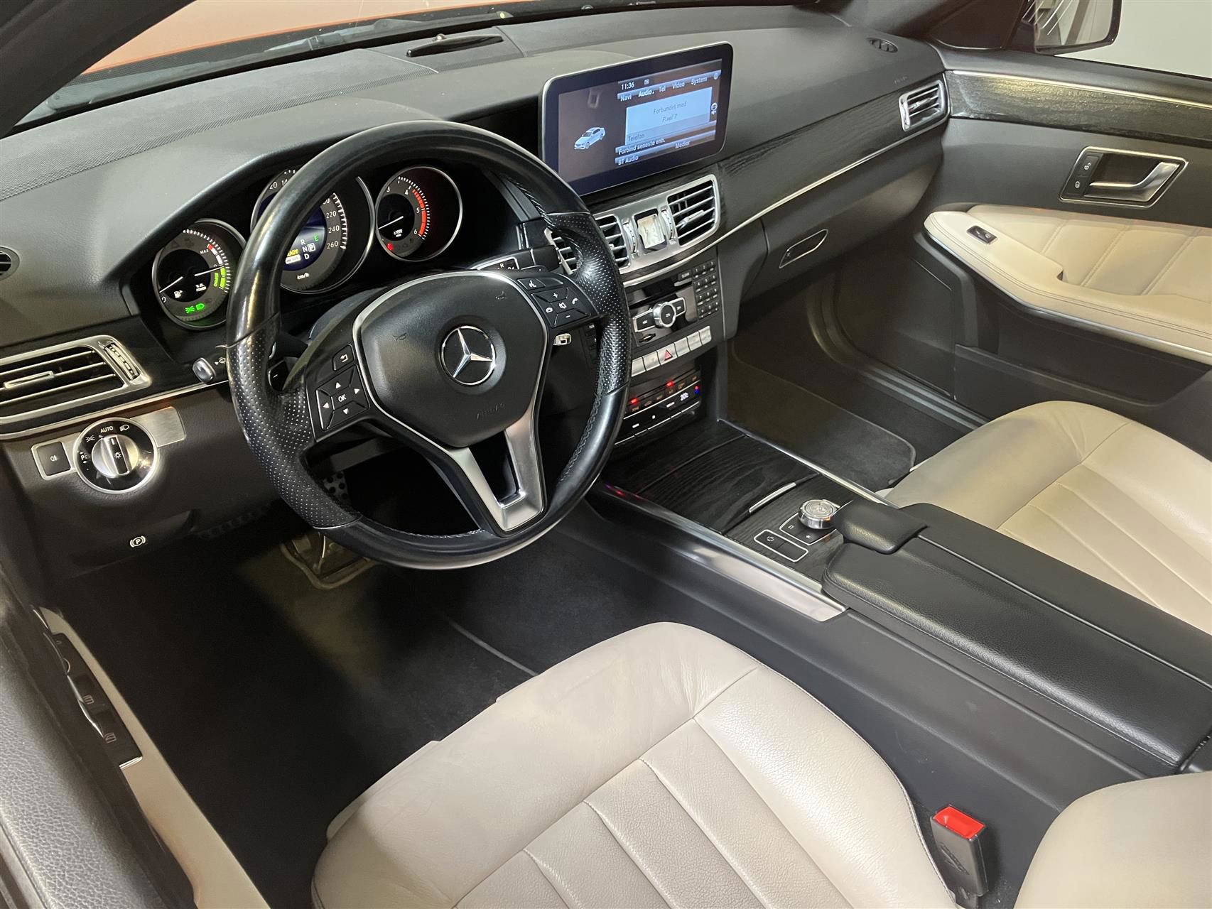Mercedes-Benz E300 d 2013