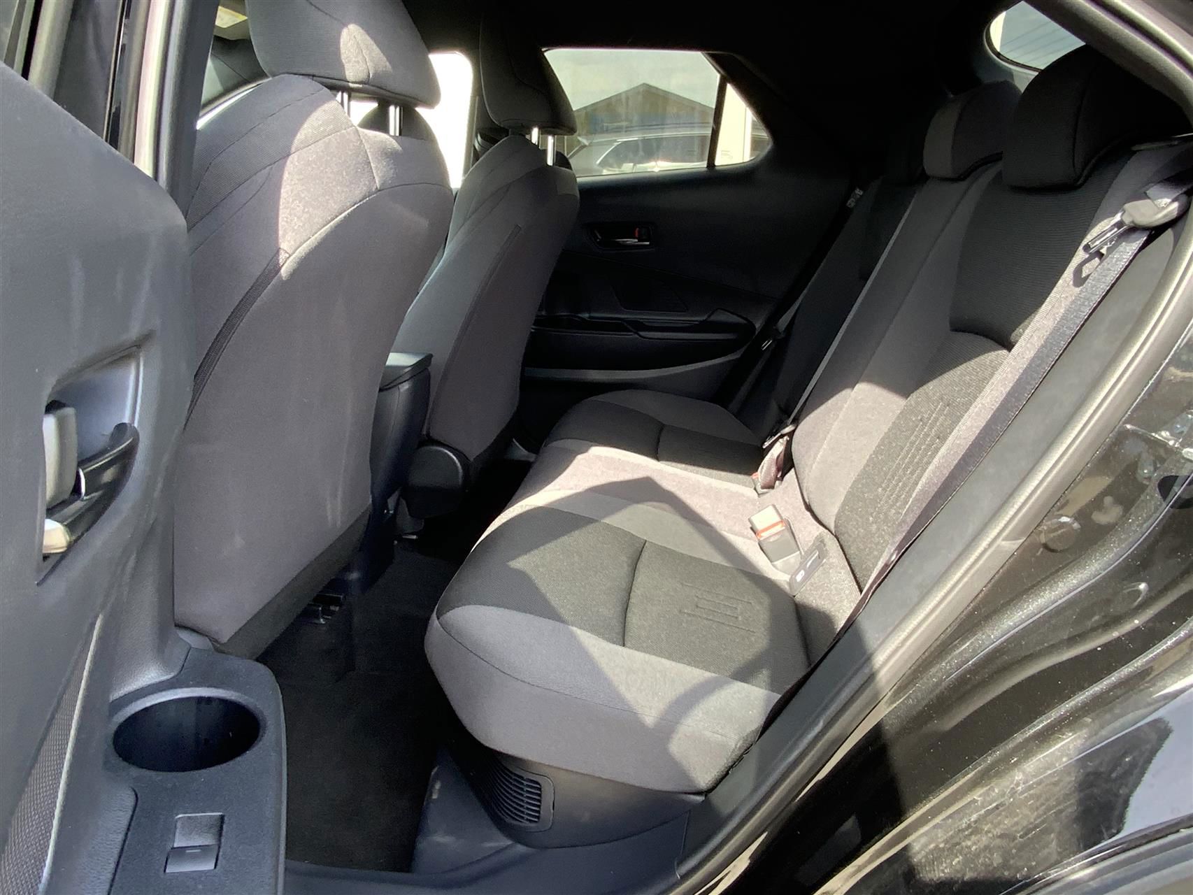 Billede af Toyota C-HR 1,8 Hybrid Style Multidrive S 140HK 5d 6g