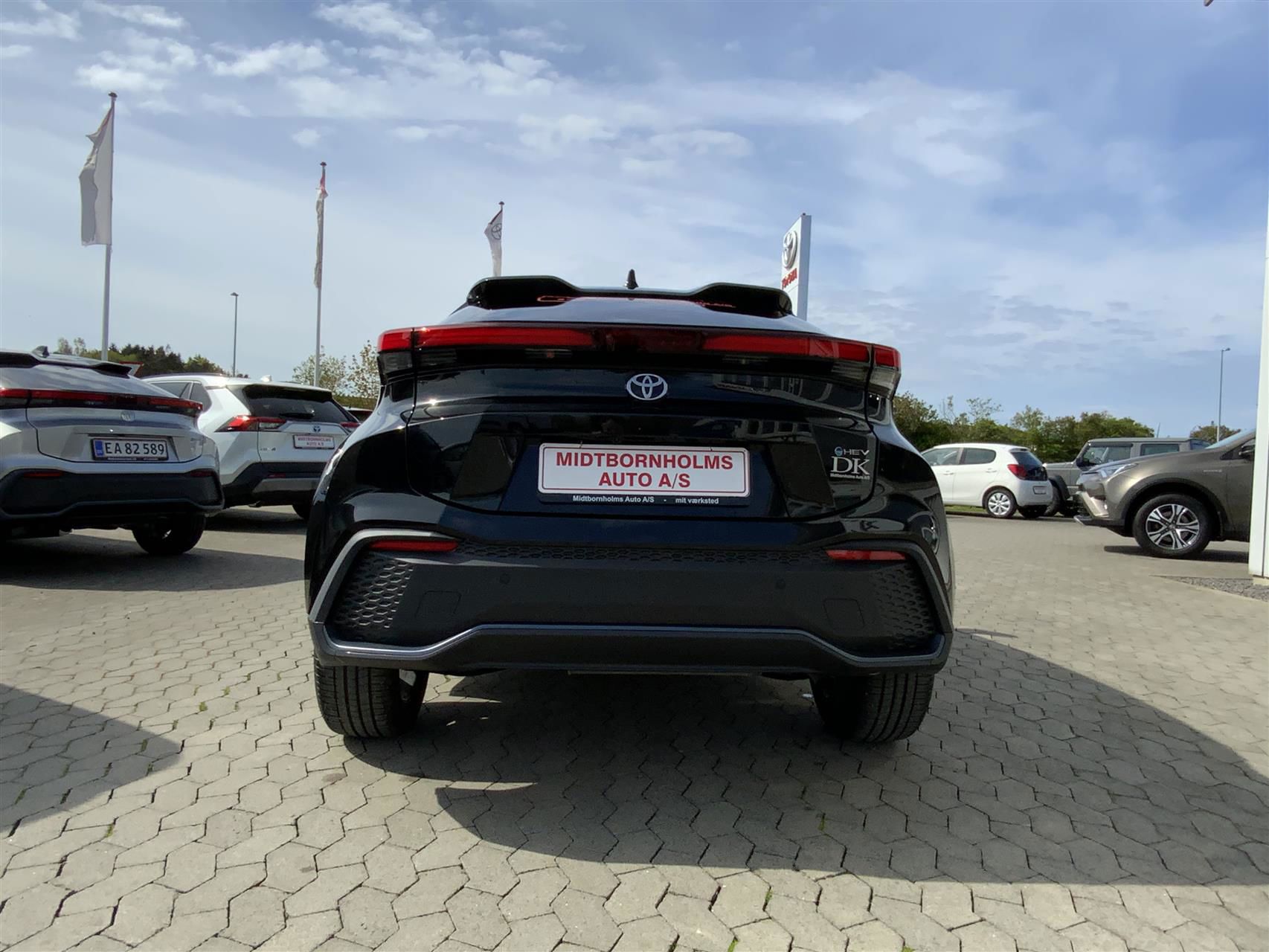 Billede af Toyota C-HR 1,8 Hybrid Style Multidrive S 140HK 5d 6g