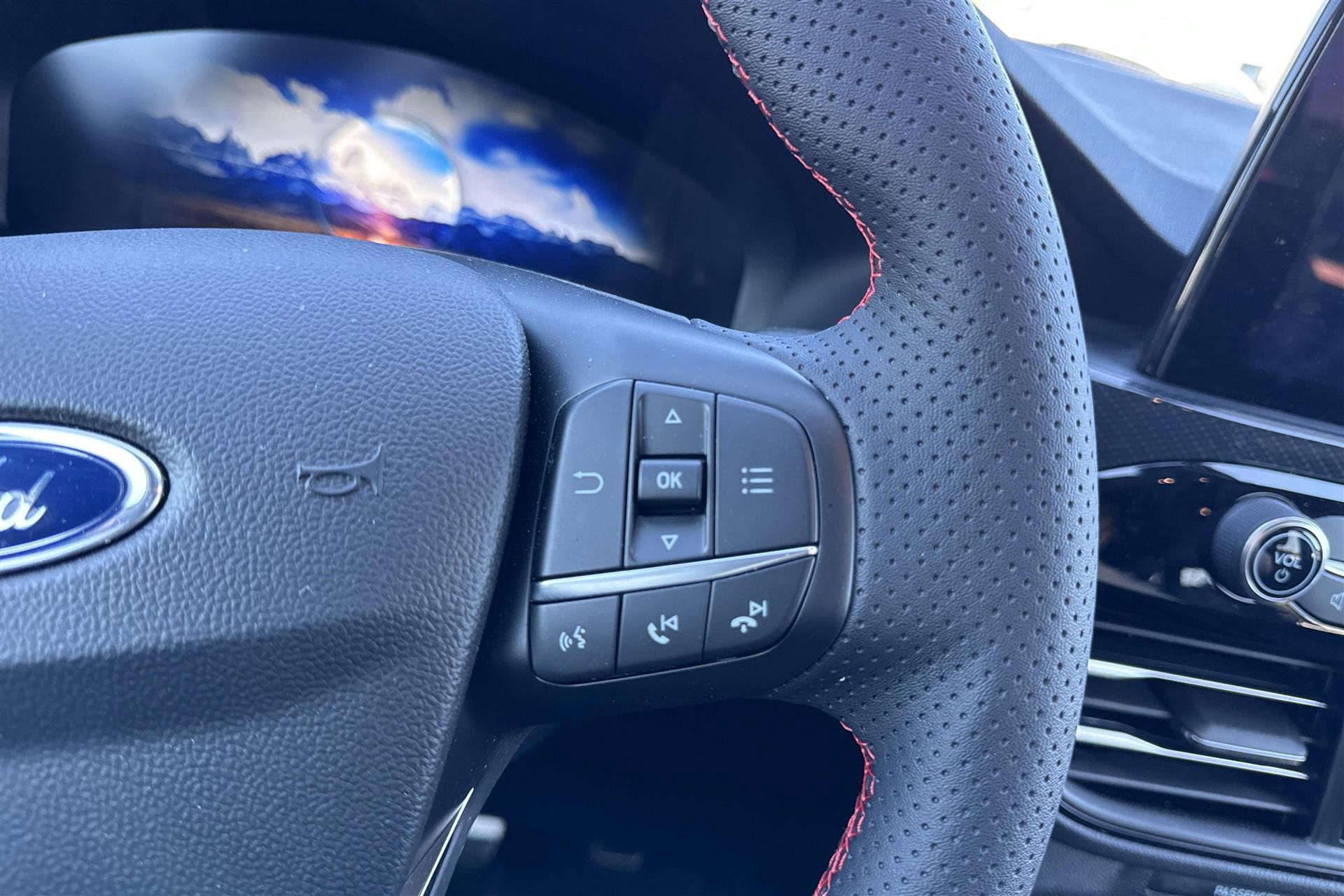 Billede af Ford Kuga 2,5 Plugin-hybrid ST-Line X CVT 225HK 5d Trinl. Gear