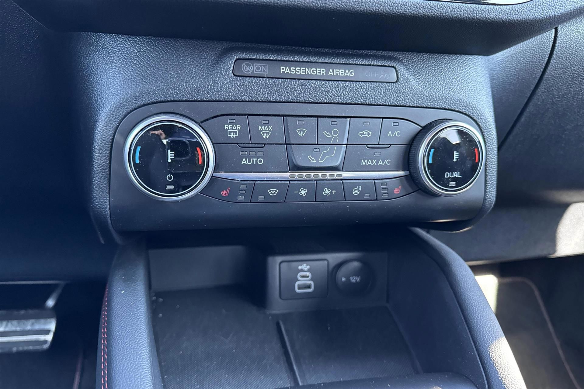 Billede af Ford Kuga 2,5 Plugin-hybrid ST-Line X CVT 225HK 5d Trinl. Gear