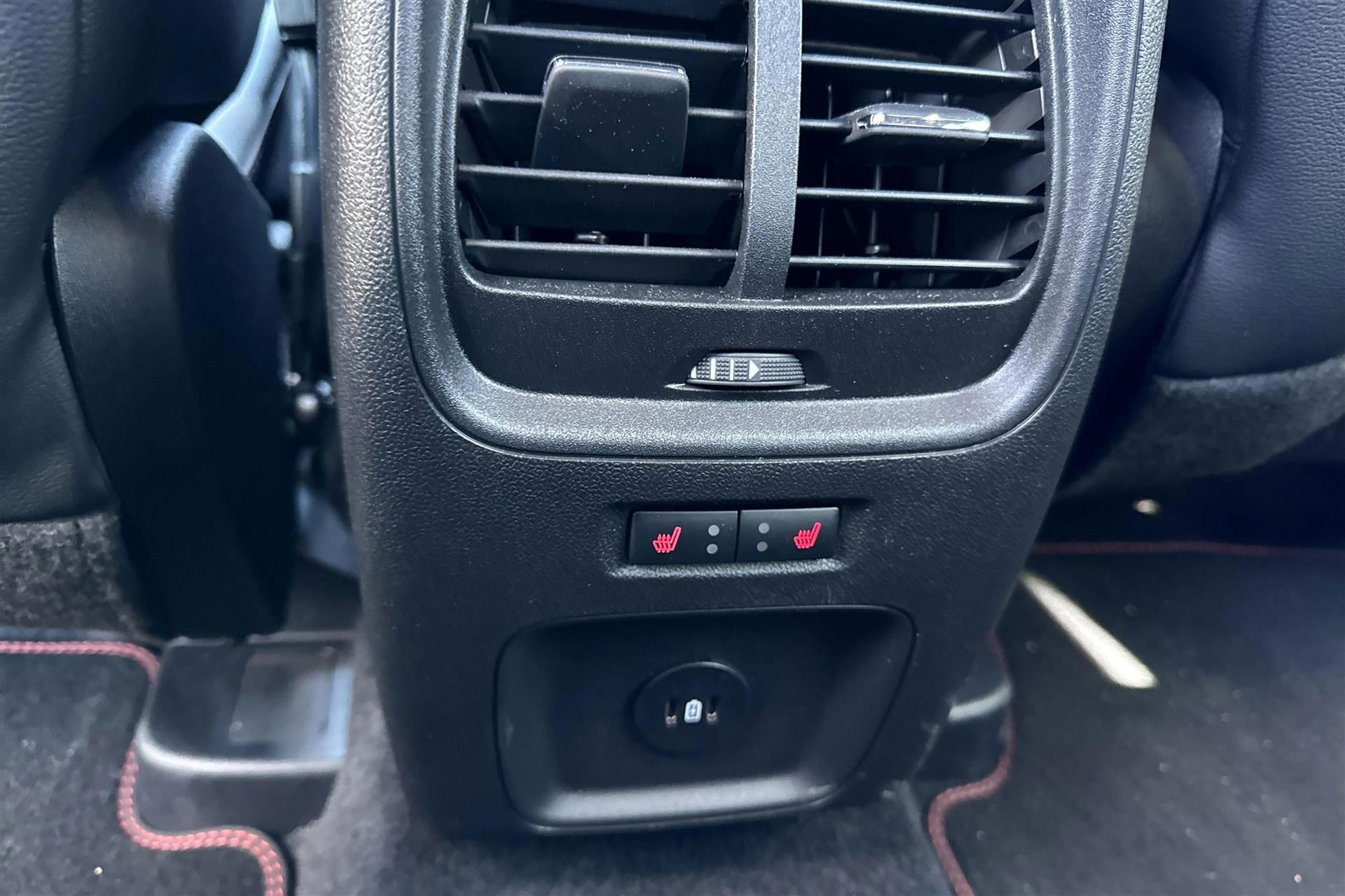 Billede af Ford Kuga 2,5 Plugin-hybrid ST-Line X CVT 225HK 5d Trinl. Gear