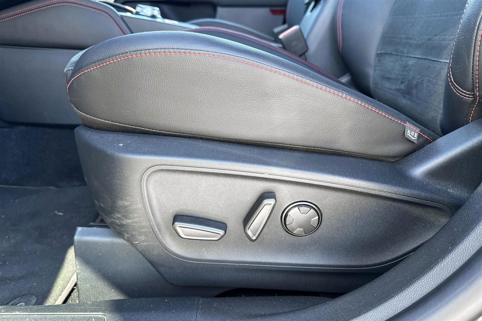 Billede af Ford Kuga 2,5 Plugin-hybrid ST-Line X CVT 225HK 5d Trinl. Gear