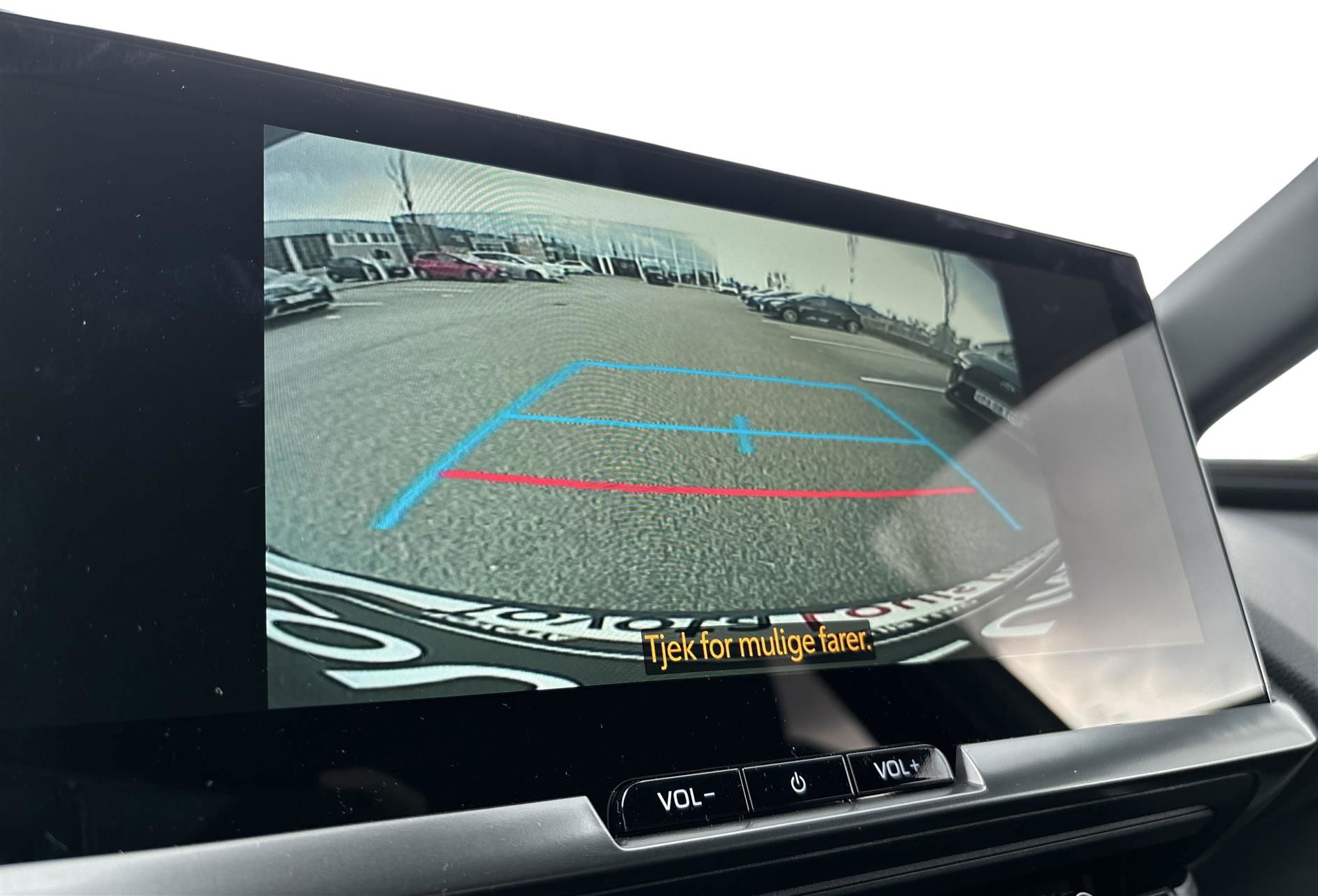 Billede af Toyota C-HR 2,0 Plugin-hybrid Style Smart Bi-tone E-CVT 223HK 5d Trinl. Gear