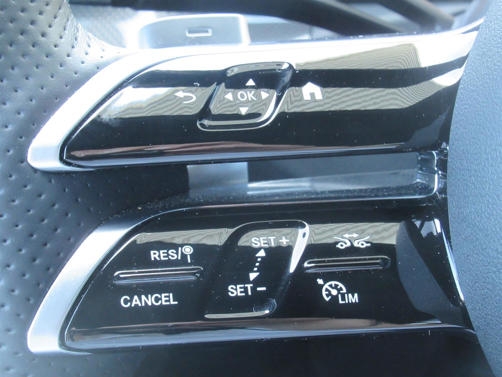 Billede af Mercedes-Benz C220 d 2,0 D Advantage AMG Night Edition 9G-Tronic 194HK Aut.