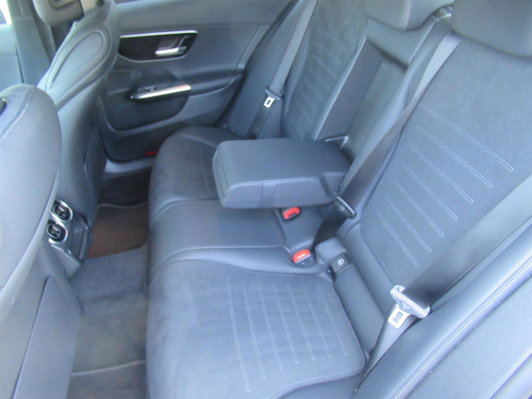 Billede af Mercedes-Benz C220 d 2,0 D Advantage AMG Night Edition 9G-Tronic 194HK Aut.