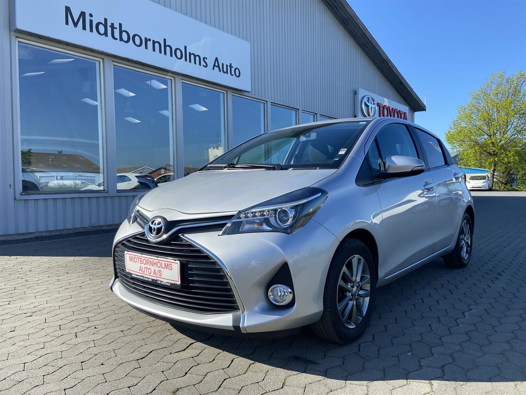 Billede af Toyota Yaris 1,3 VVT-I T2 Limited Edition 100HK 5d 6g