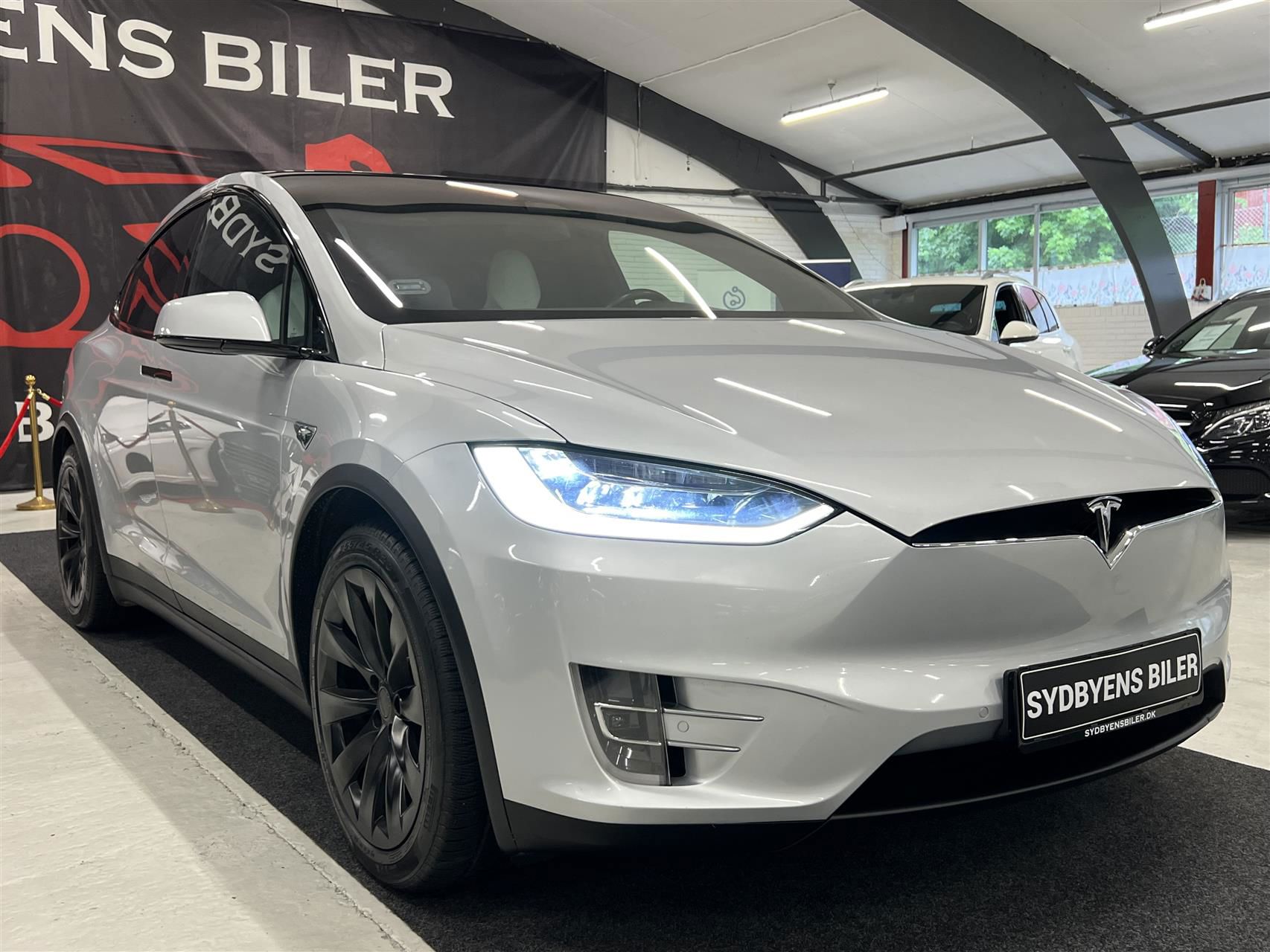 Tesla Model X 2017