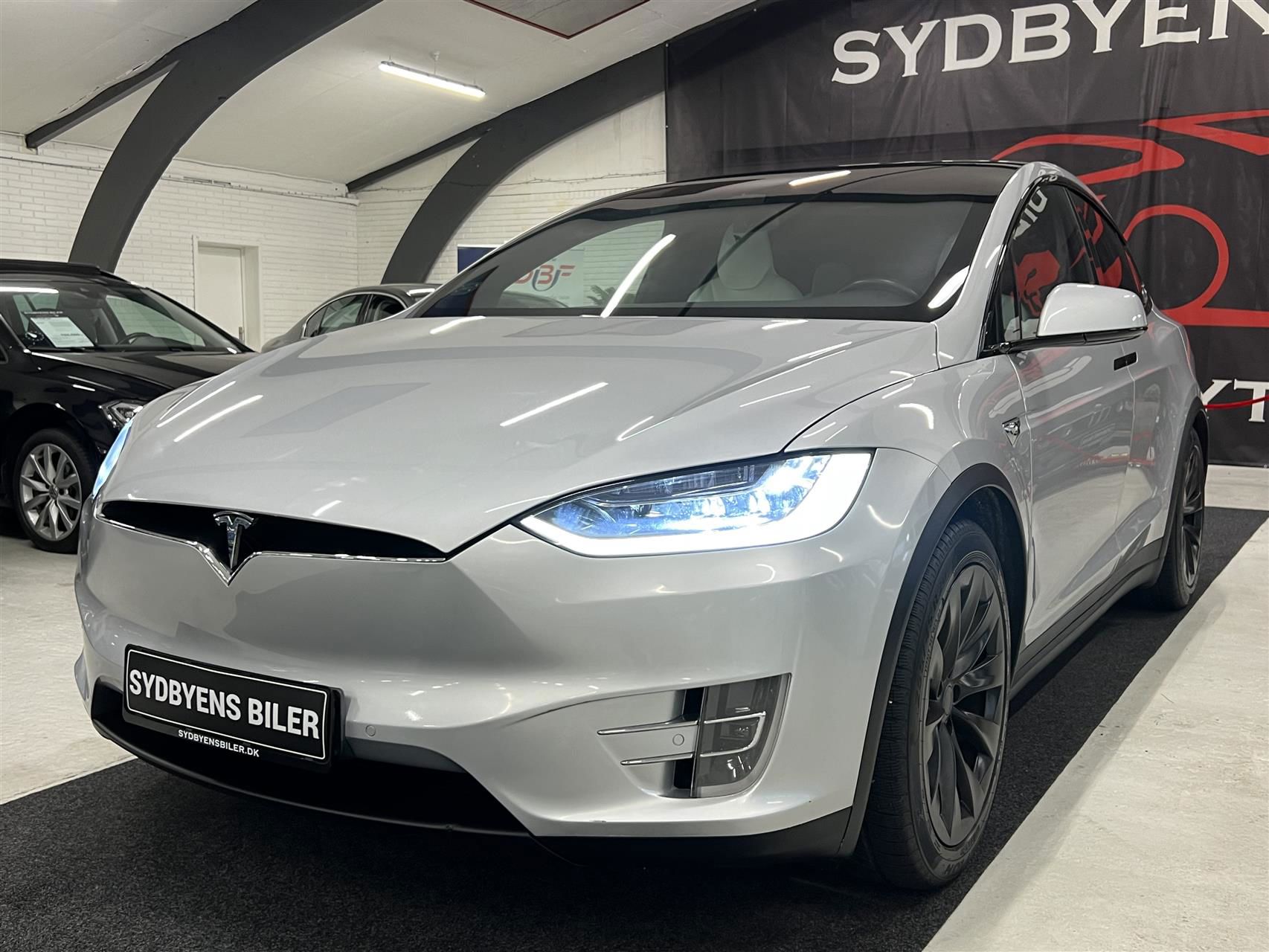 Tesla Model X 2017