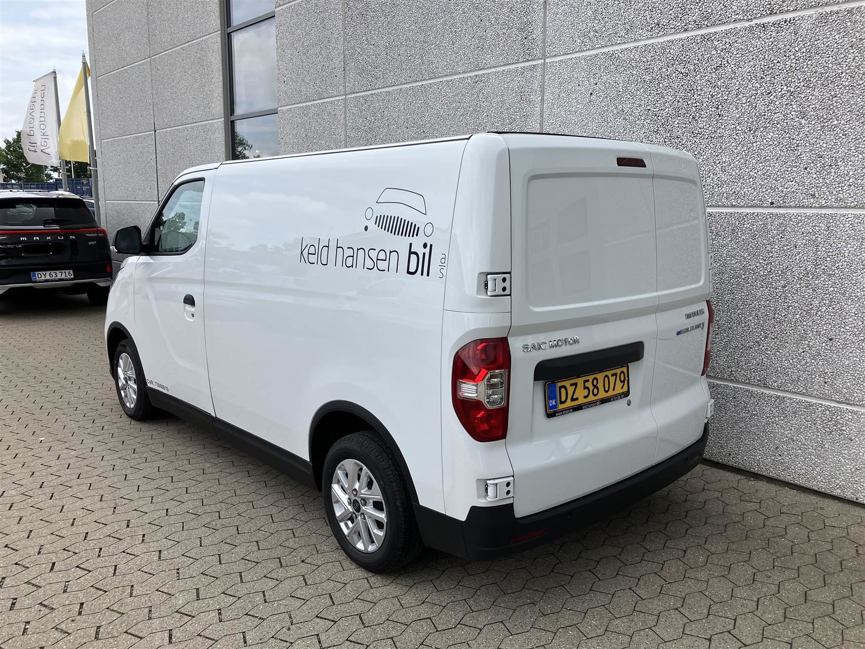 Billede af Maxus e-Deliver 3 SWB 50,2 kWh EL 122HK Van Trinl. Gear