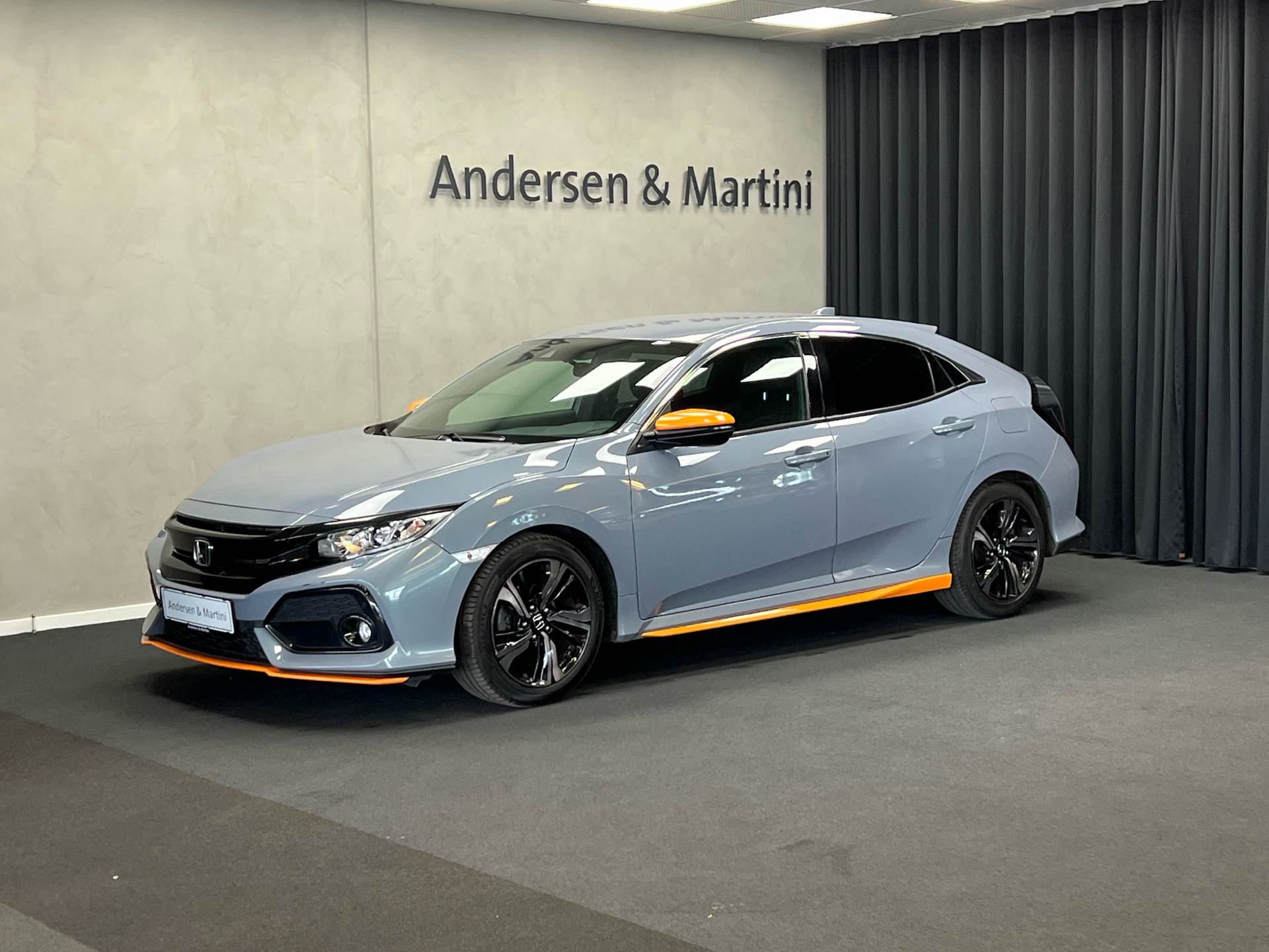 Billede af Honda Civic 1,0 VTEC Turbo Elegance Navi CVT 126HK 5d 6g Aut.