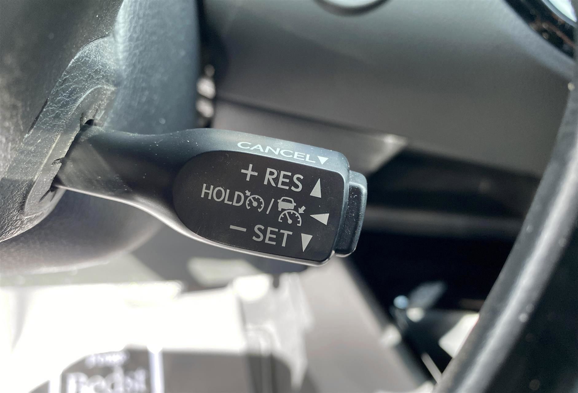 Billede af Toyota C-HR 2,0 Hybrid C-LUB Premium Multidrive S 184HK 5d Aut.