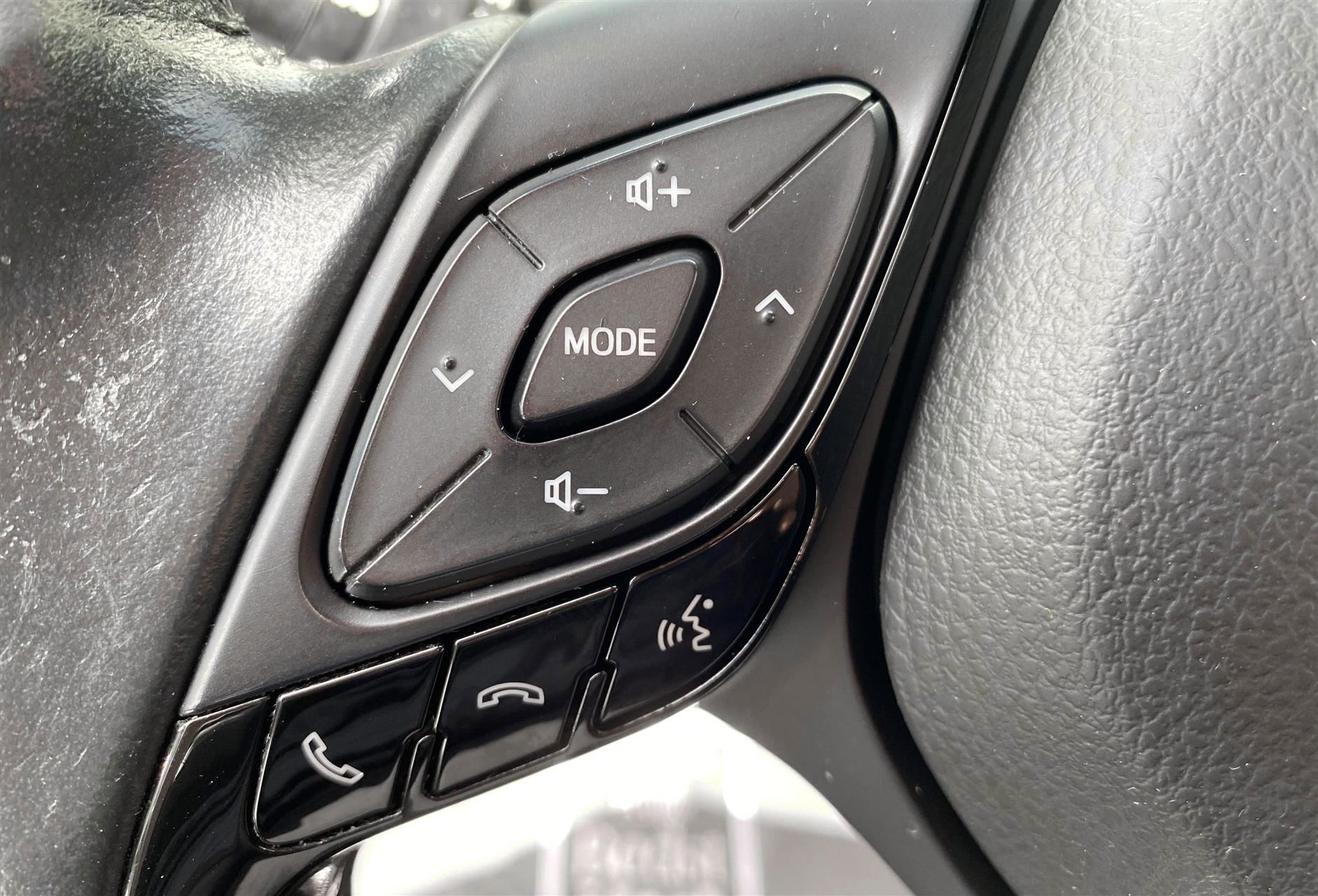 Billede af Toyota C-HR 2,0 Hybrid C-LUB Premium Multidrive S 184HK 5d Aut.