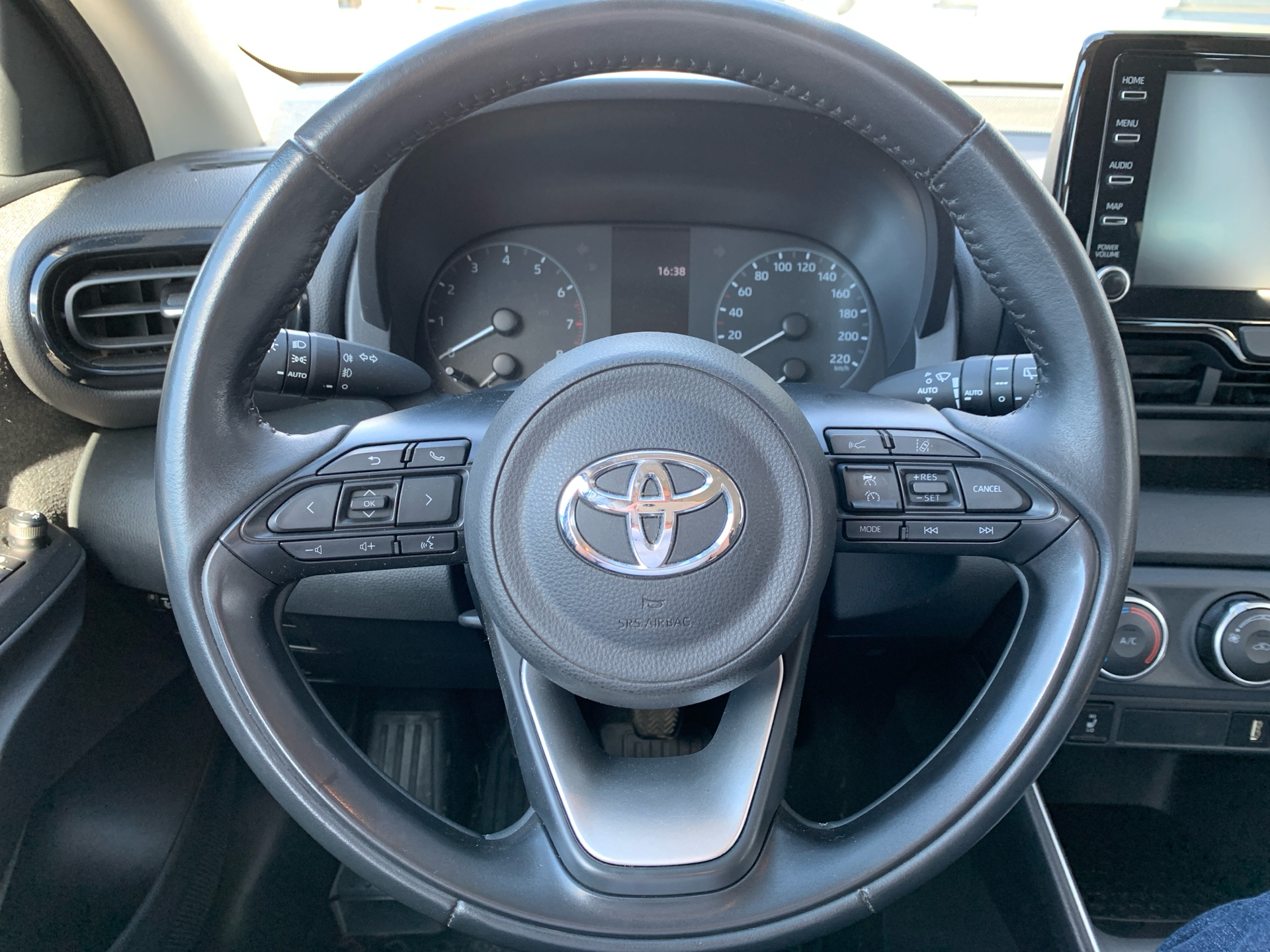 Billede af Toyota Yaris 1,0 VVT-I Active 72HK 5d