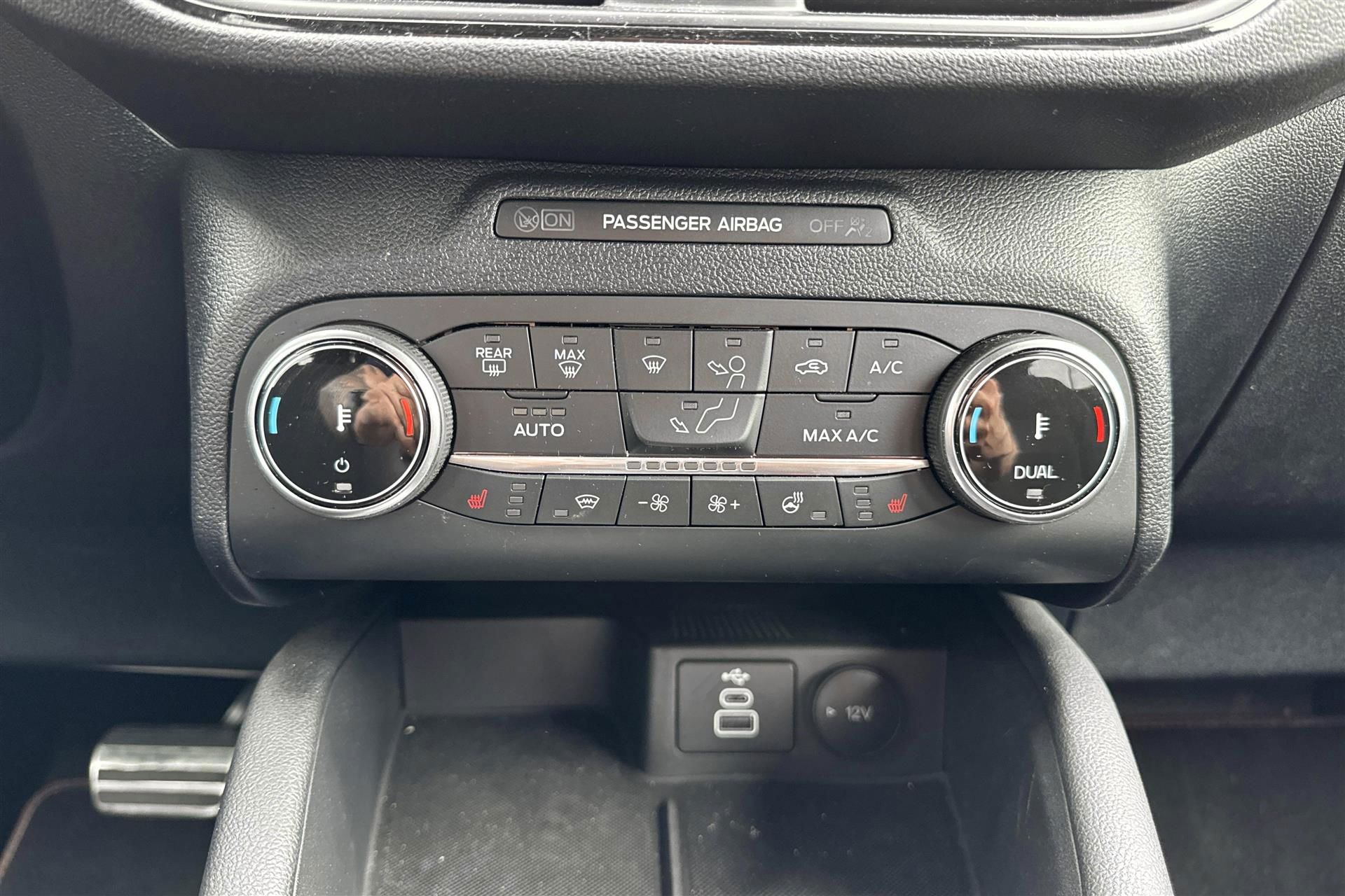 Billede af Ford Kuga 2,5 Plugin-hybrid Graphite Tech CVT 225HK 5d Trinl. Gear