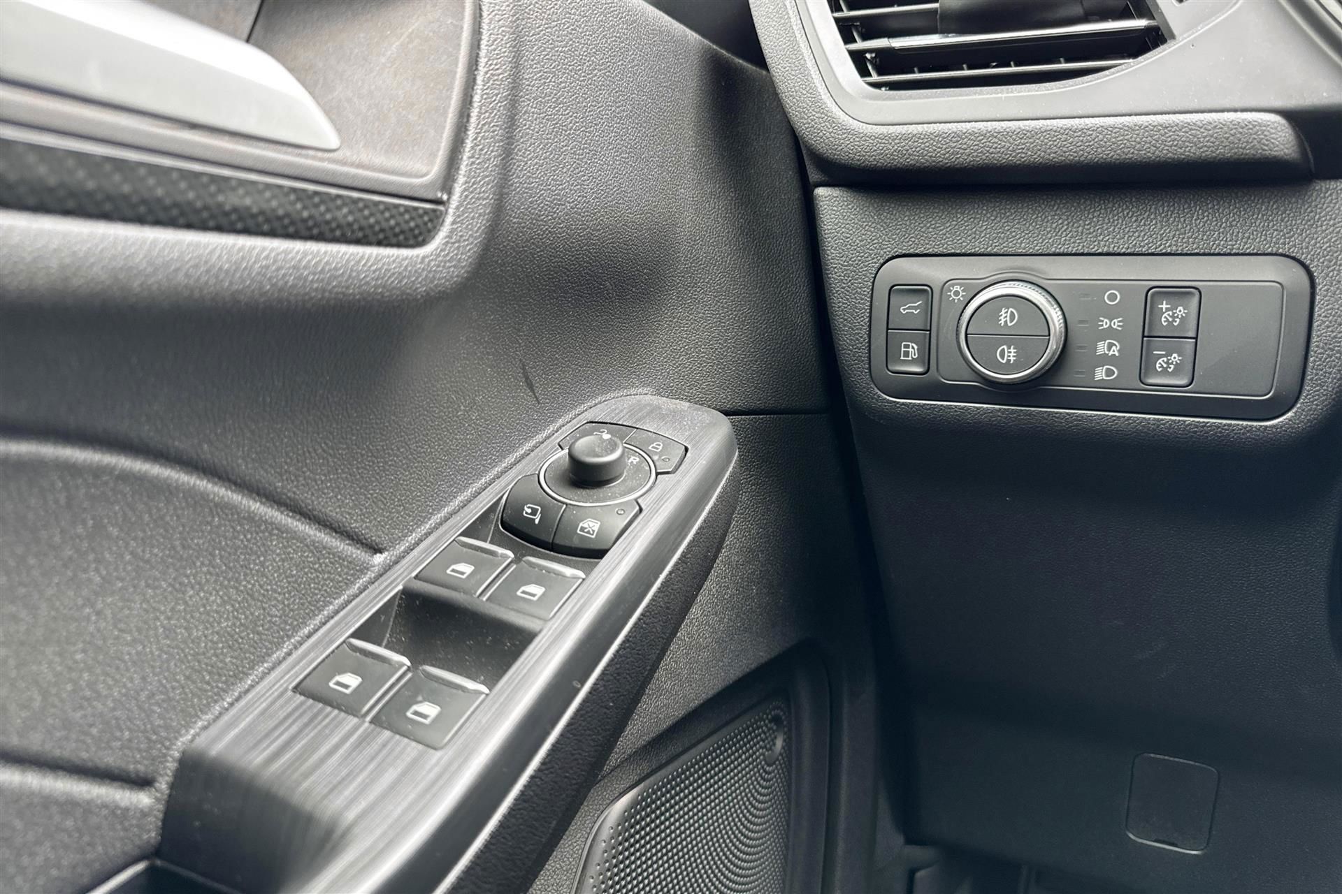 Billede af Ford Kuga 2,5 Plugin-hybrid Graphite Tech CVT 225HK 5d Trinl. Gear