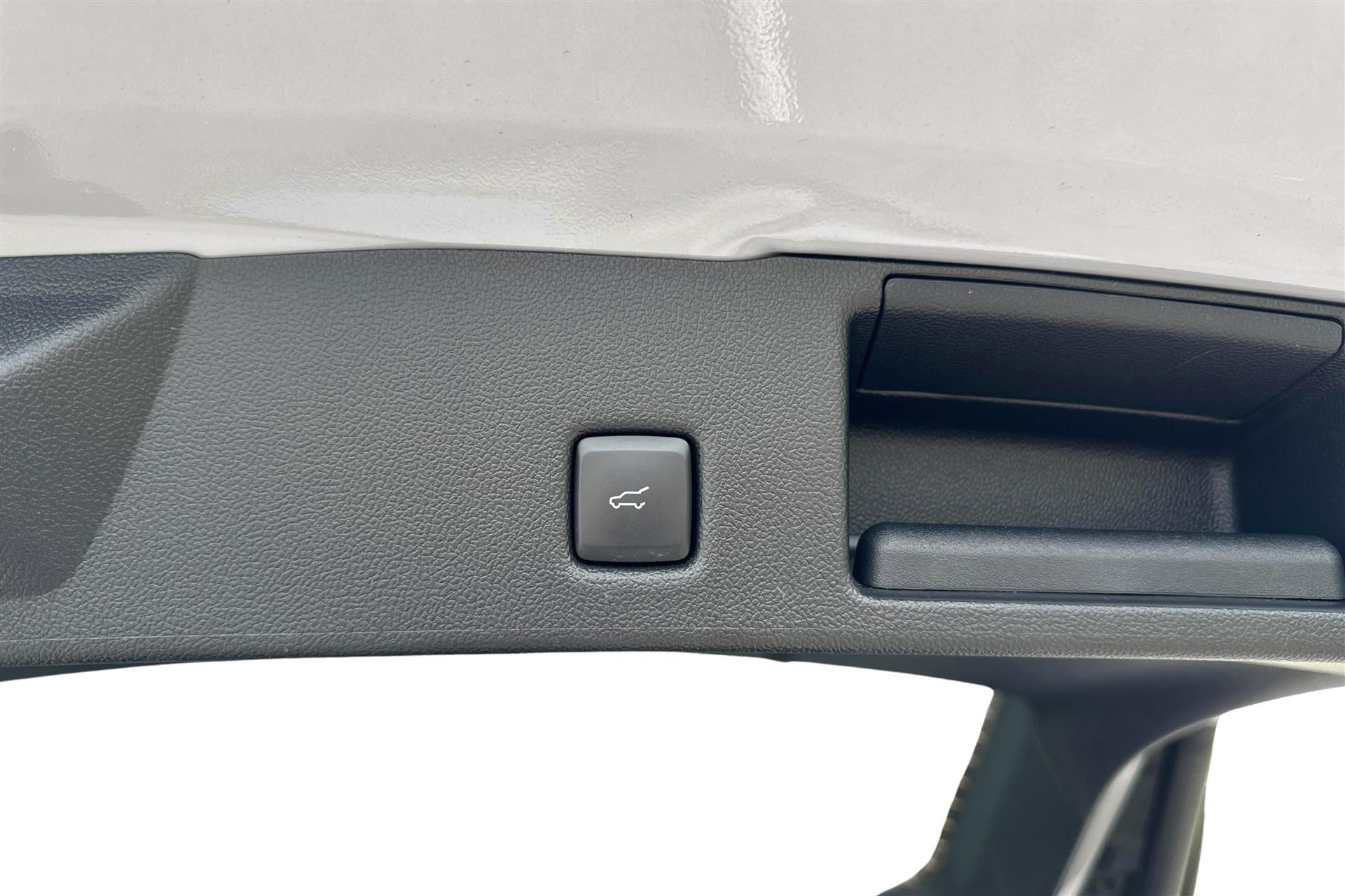 Billede af Ford Kuga 2,5 Plugin-hybrid Graphite Tech CVT 225HK 5d Trinl. Gear