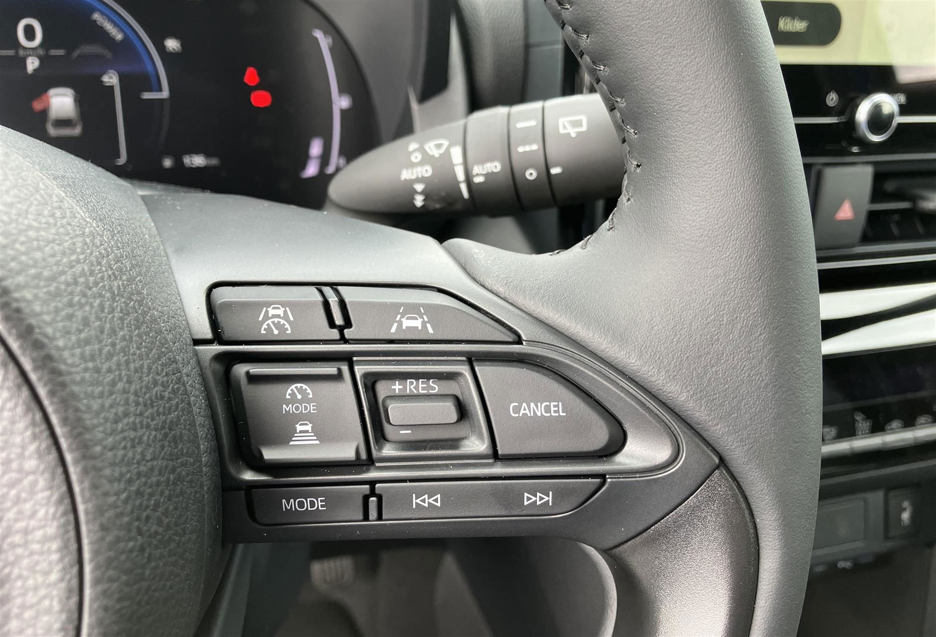 Billede af Toyota Yaris Cross 1,5 Hybrid Style Comfort 116HK 5d Trinl. Gear