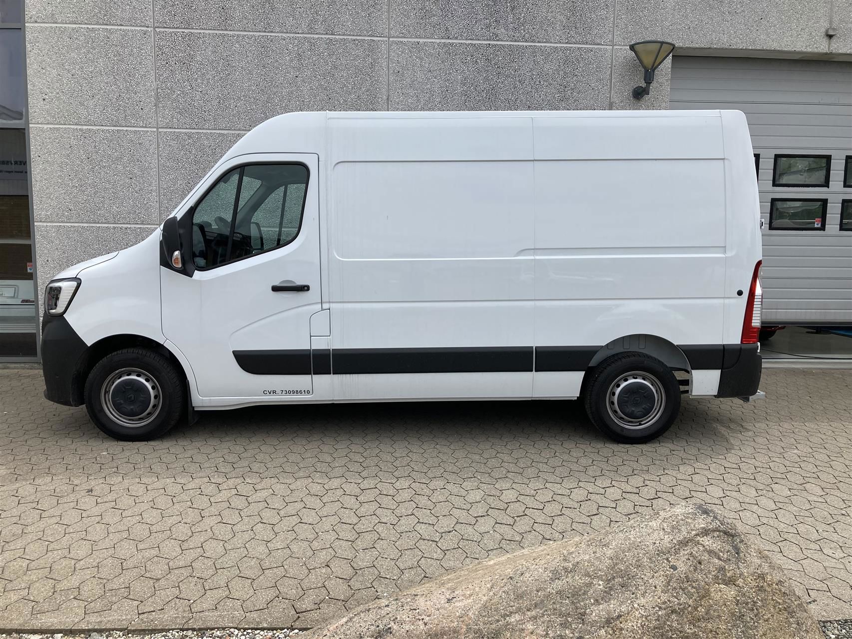 Billede af Renault Master T33 L2H2 2,3 DCI TwinTurbo start/stop 150HK Van 6g