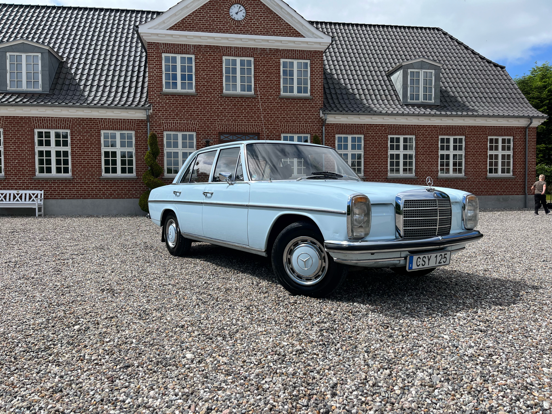 Billede af Mercedes-Benz 230 2,3 120HK