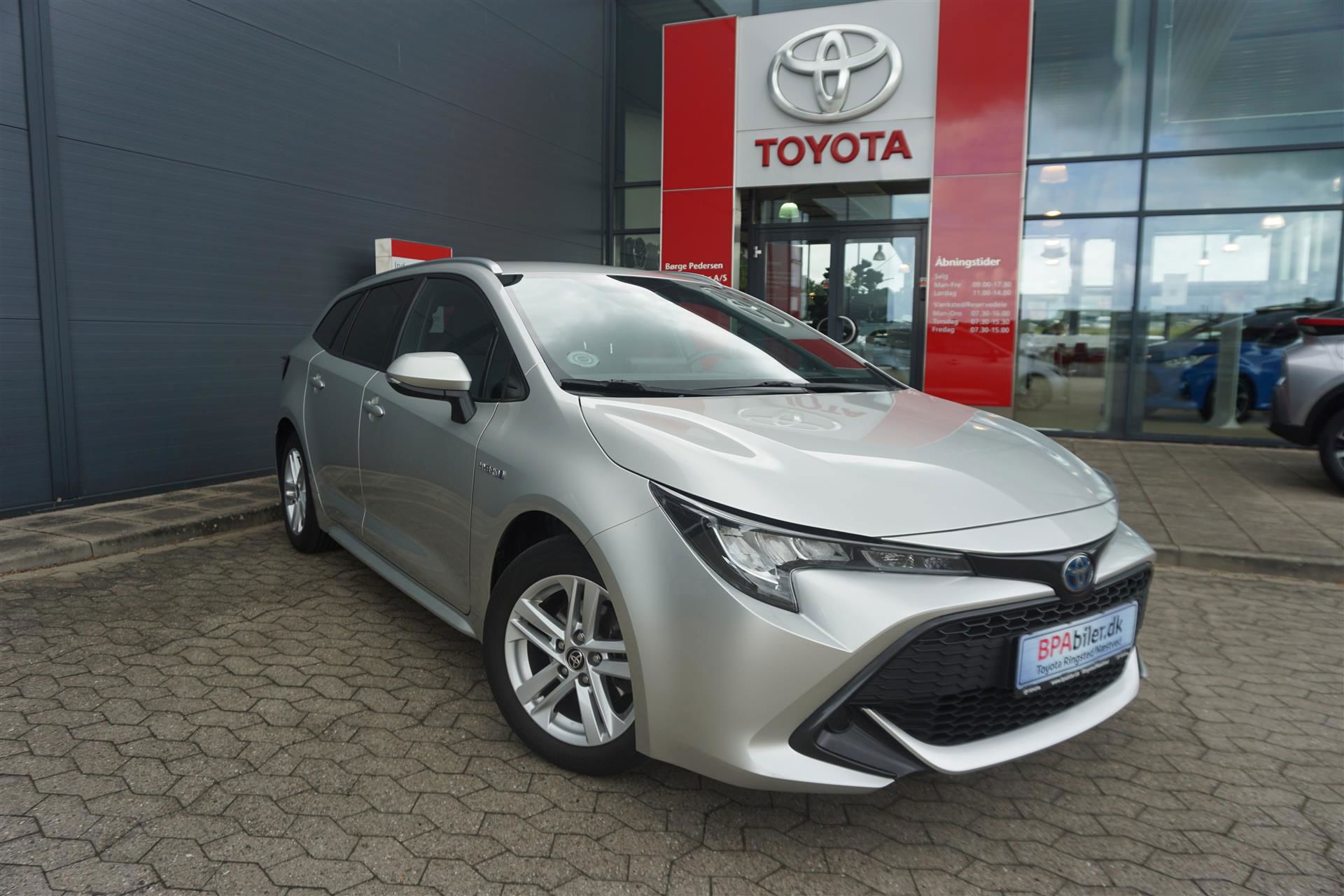 Billede af Toyota Corolla Touring Sports 1,8 Hybrid Active Smart E-CVT 122HK Stc Trinl. Gear