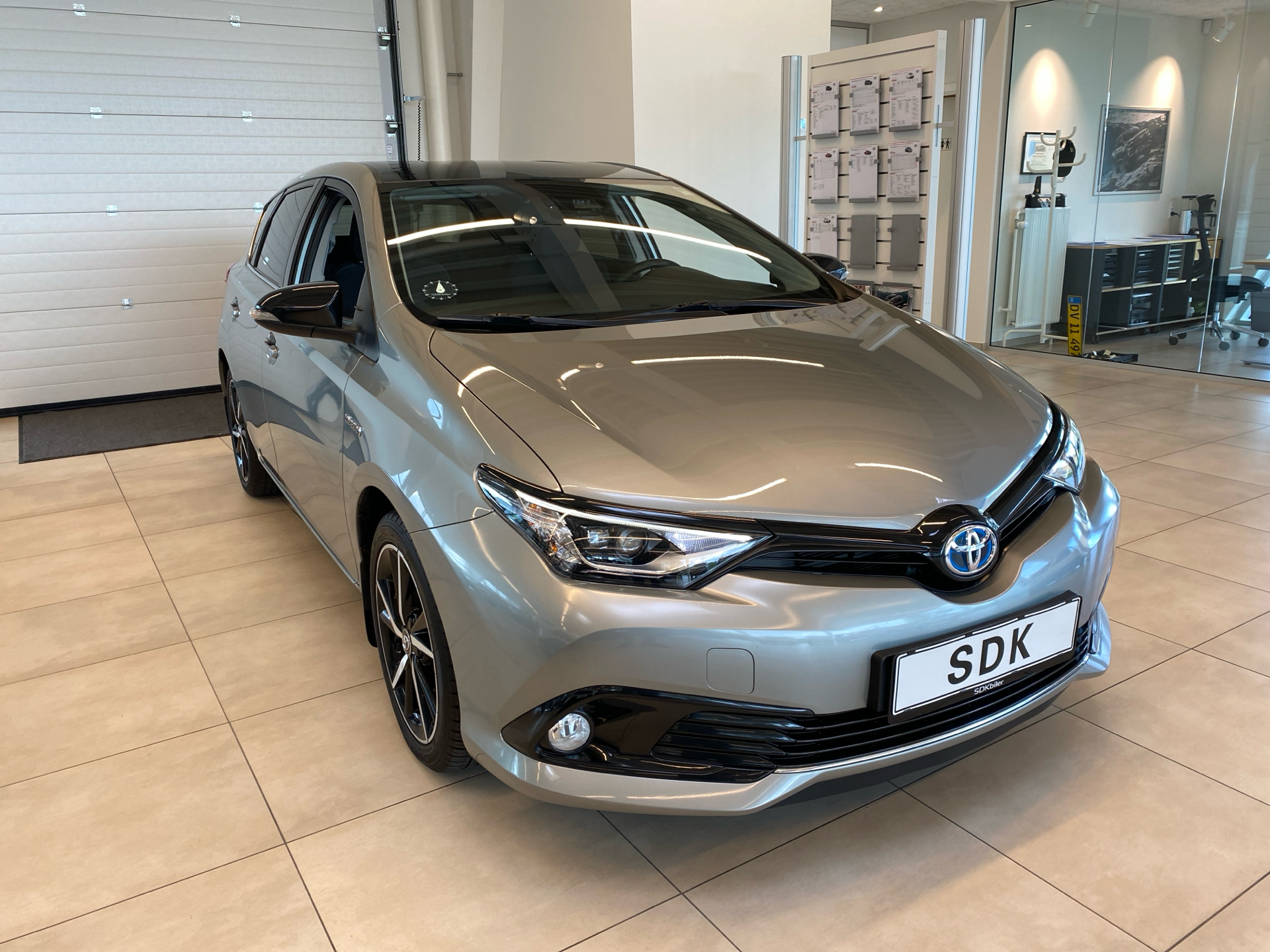 Billede af Toyota Auris 1,8 Hybrid Prestige 136HK 5d Aut.