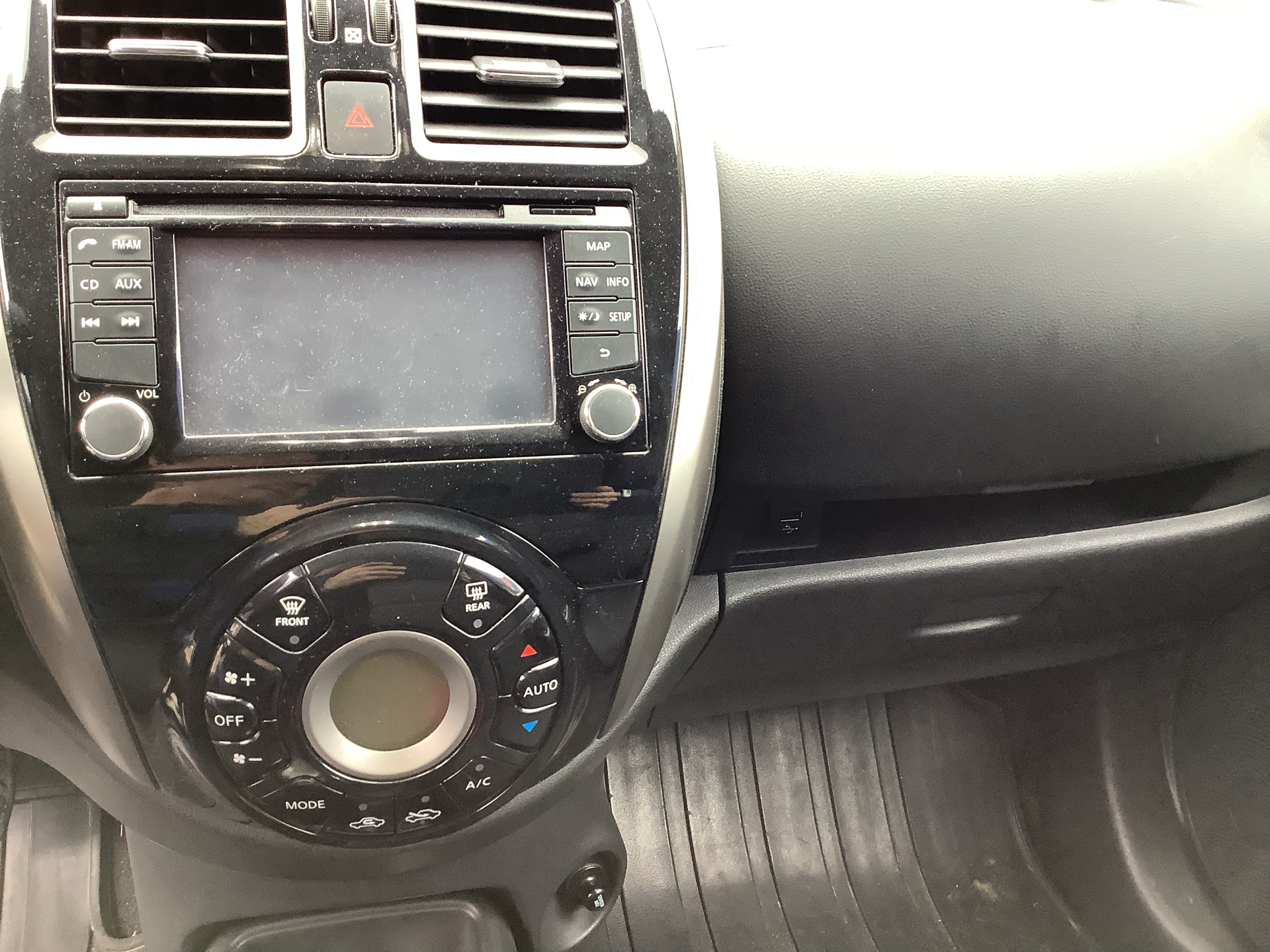 Billede af Nissan Micra 1,2 DIG-S Tekna Glastag 98HK 5d